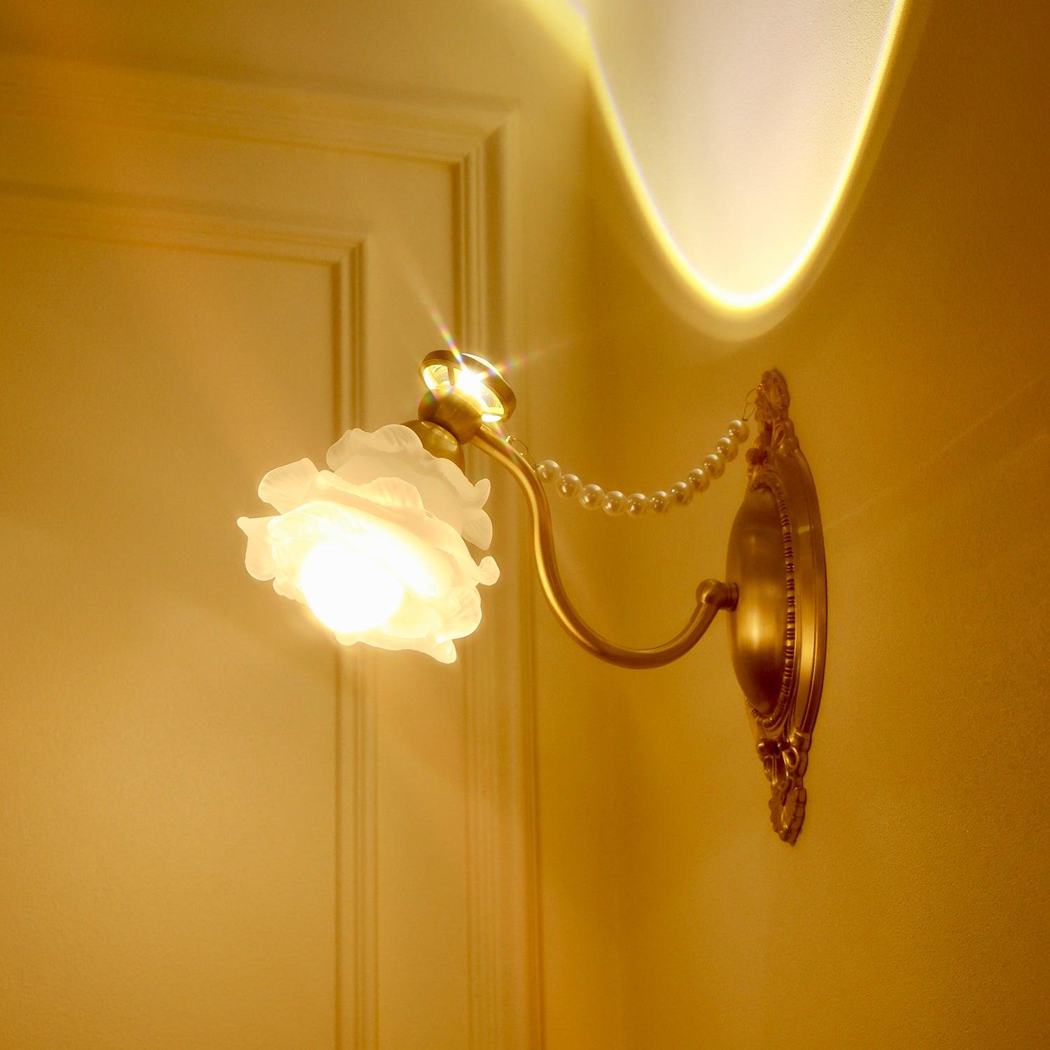 Zoey Brass Floral Wall Lamp - Letslighting