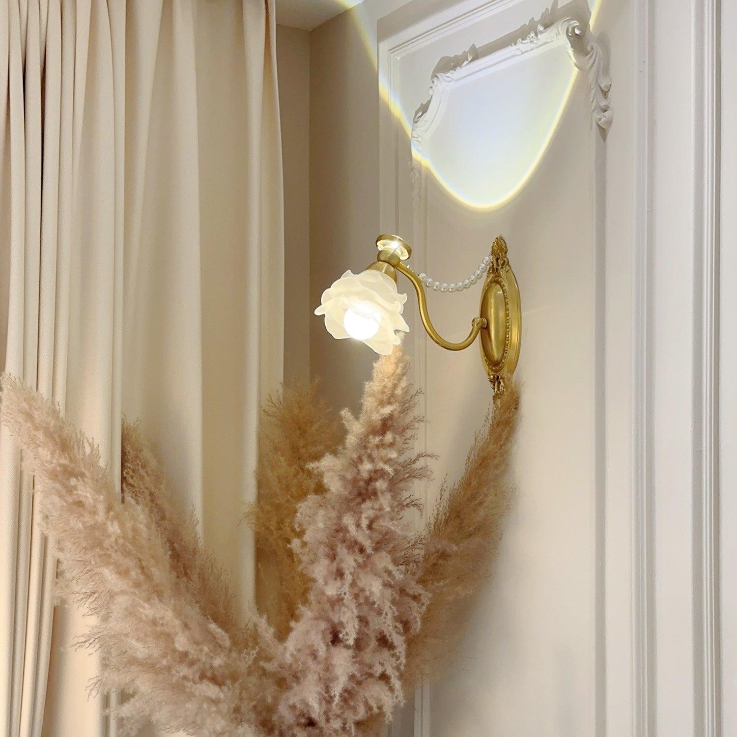 Zoey Brass Floral Wall Lamp - Letslighting