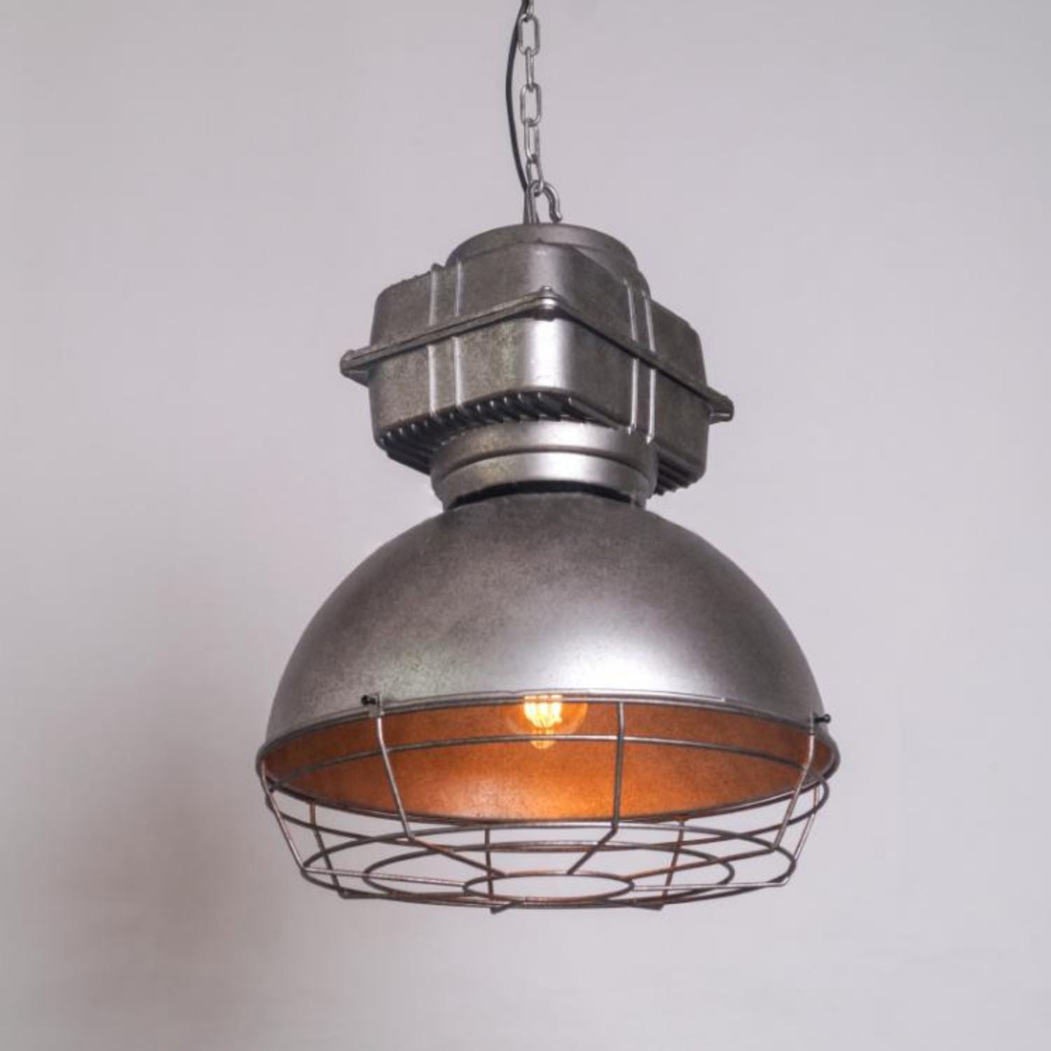 Astra Vintage Industrial Brilliant Metal Pendant Light - Lamp Copper