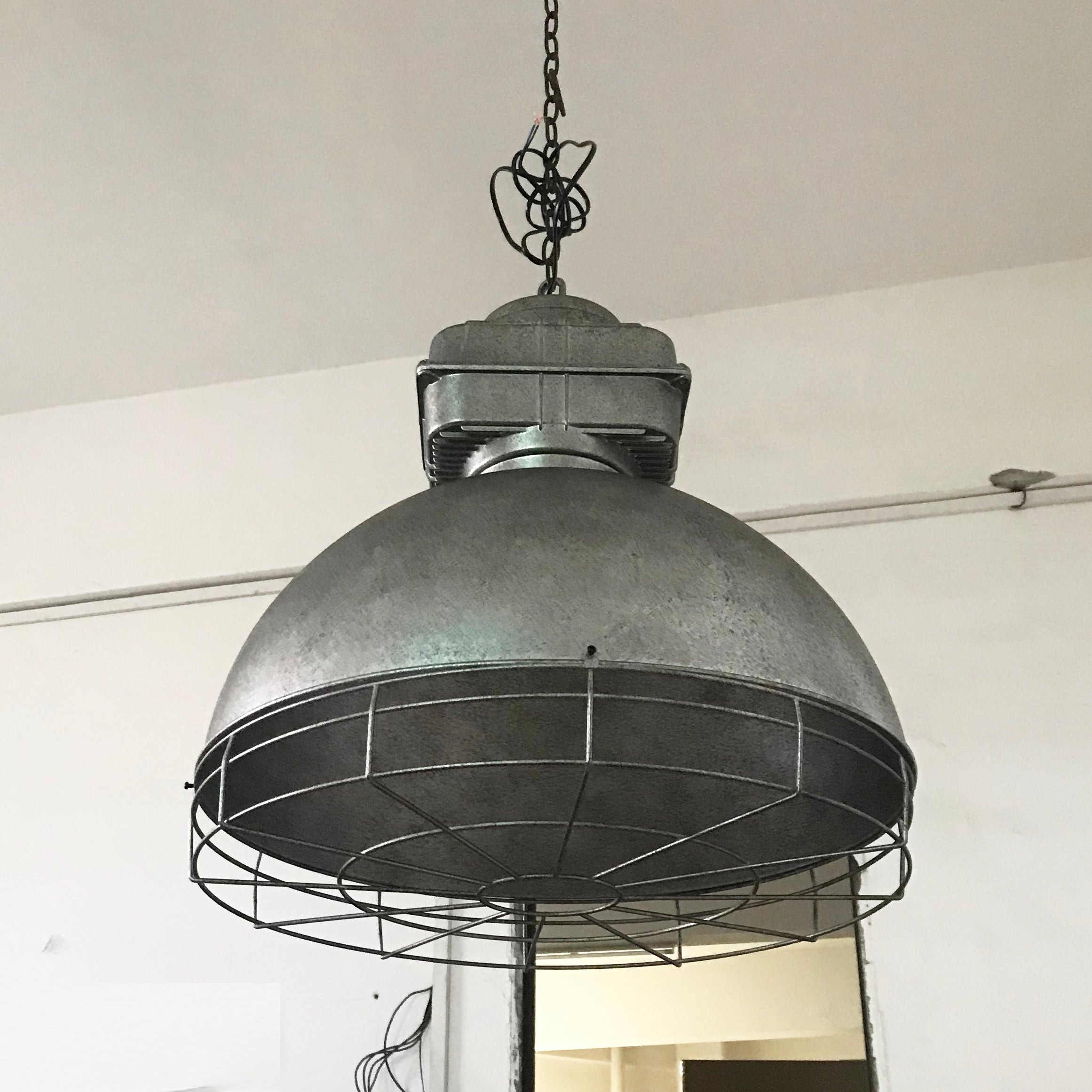 Astra Vintage Industrial Brilliant Metal Pendant Light - Lamp Copper