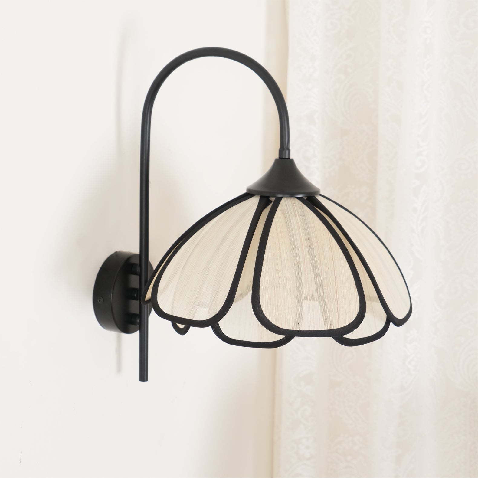 Burnt Petal Wall Lamp - Blowlighting