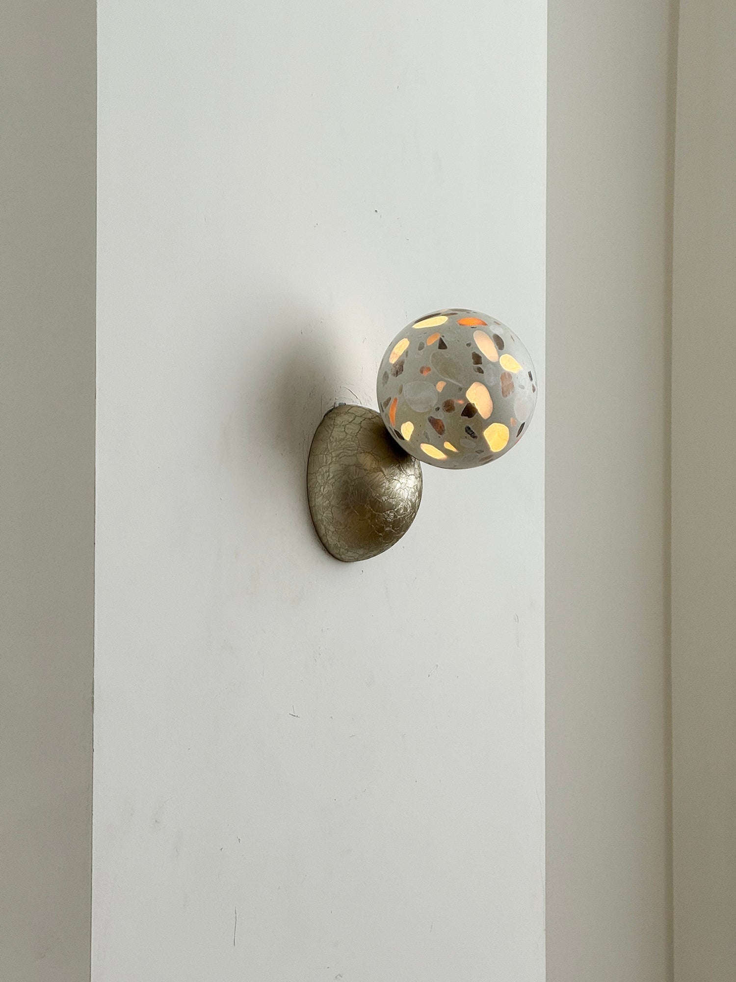 Arca Modern Minimalist Eclipse Mrable Metal Wall Lamp - Lamp Copper