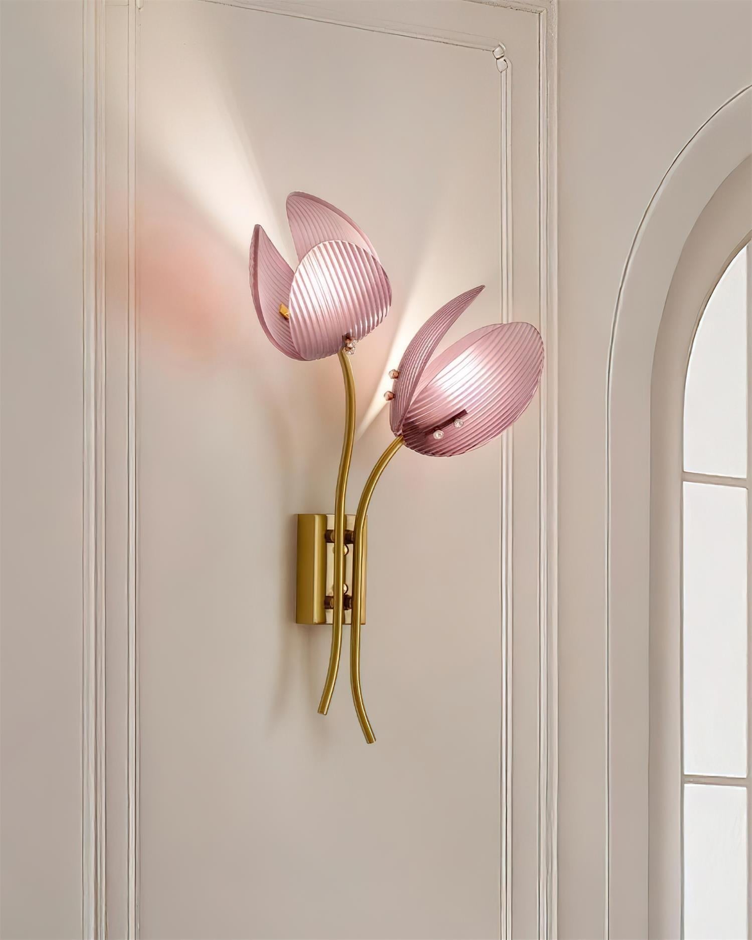 Calyssa Petal-Form Wall Lamp - Letslighting