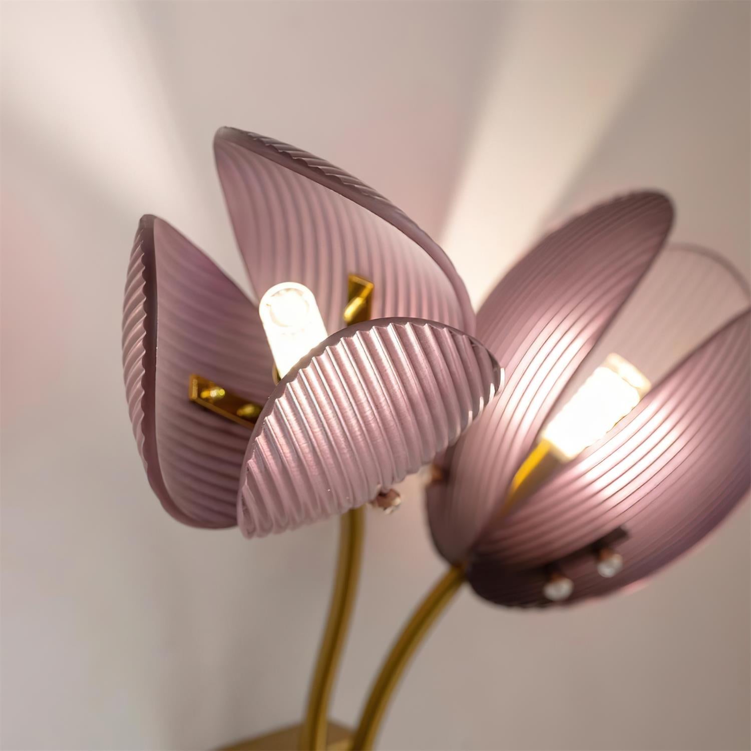 Calyssa Petal-Form Wall Lamp - Letslighting