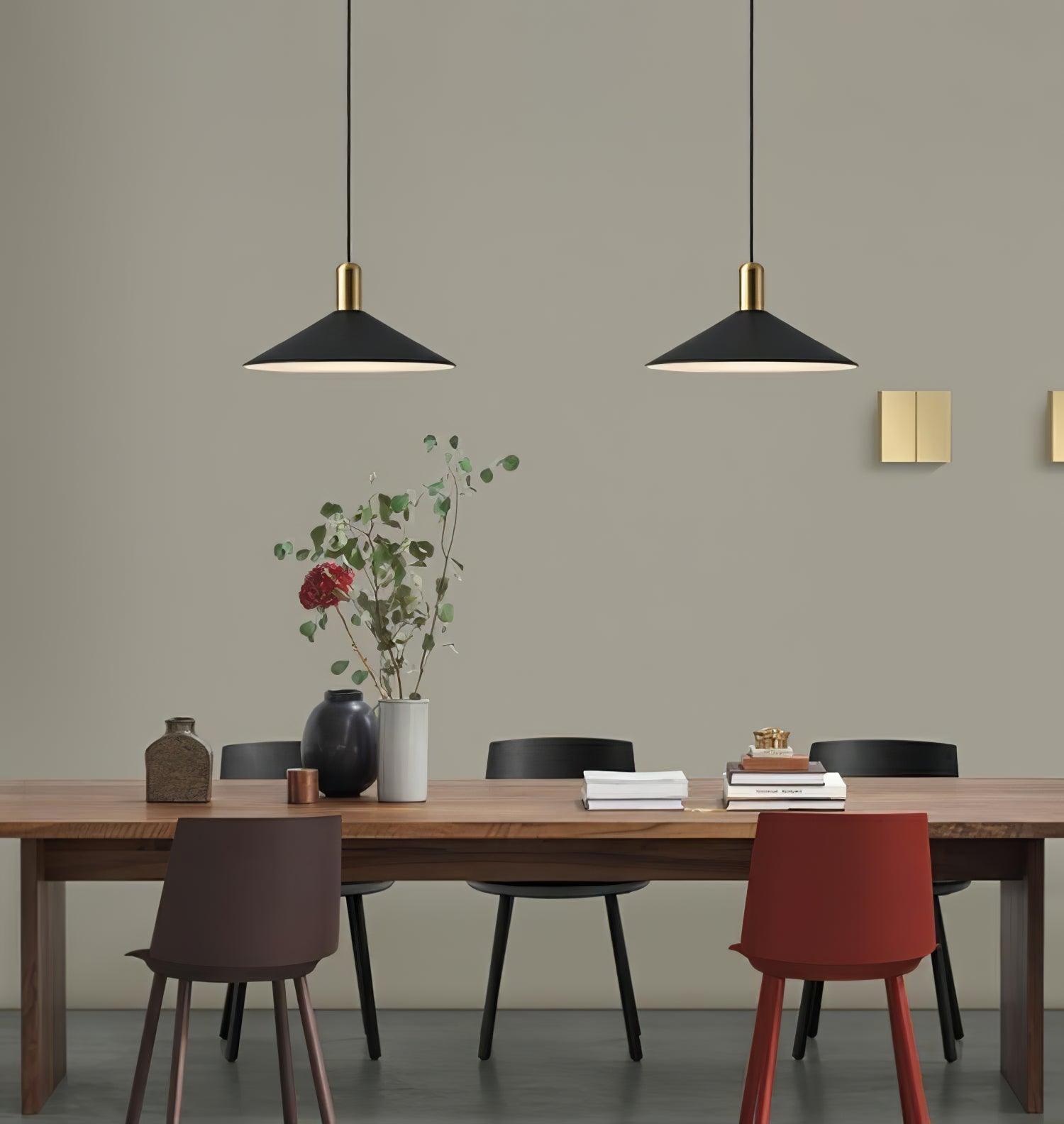 Carins Pendant Lamp - Blowlighting