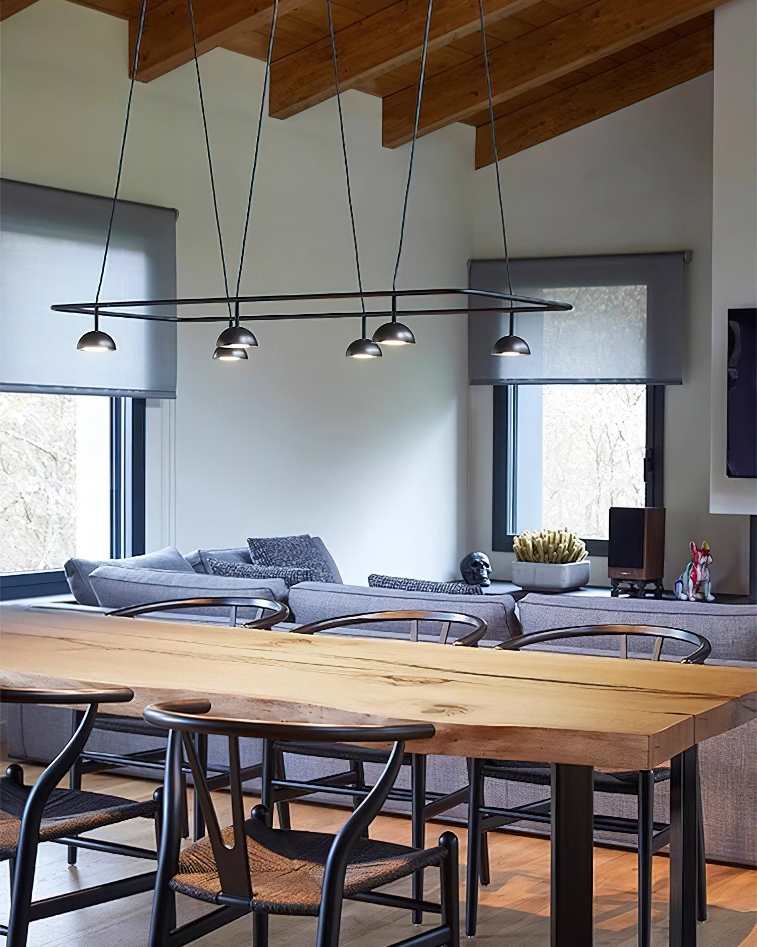Aurora Chandelier LED Sleek - Blowlighting