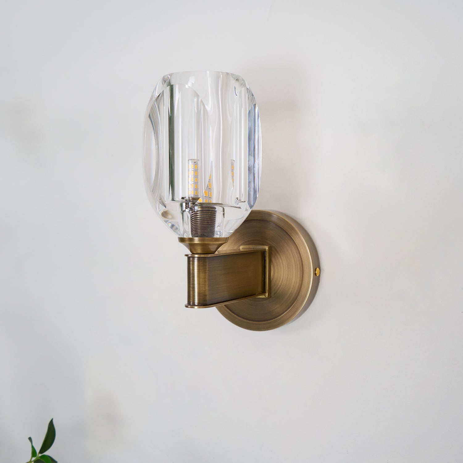 Diamond Crystal Sconce - Blowlighting