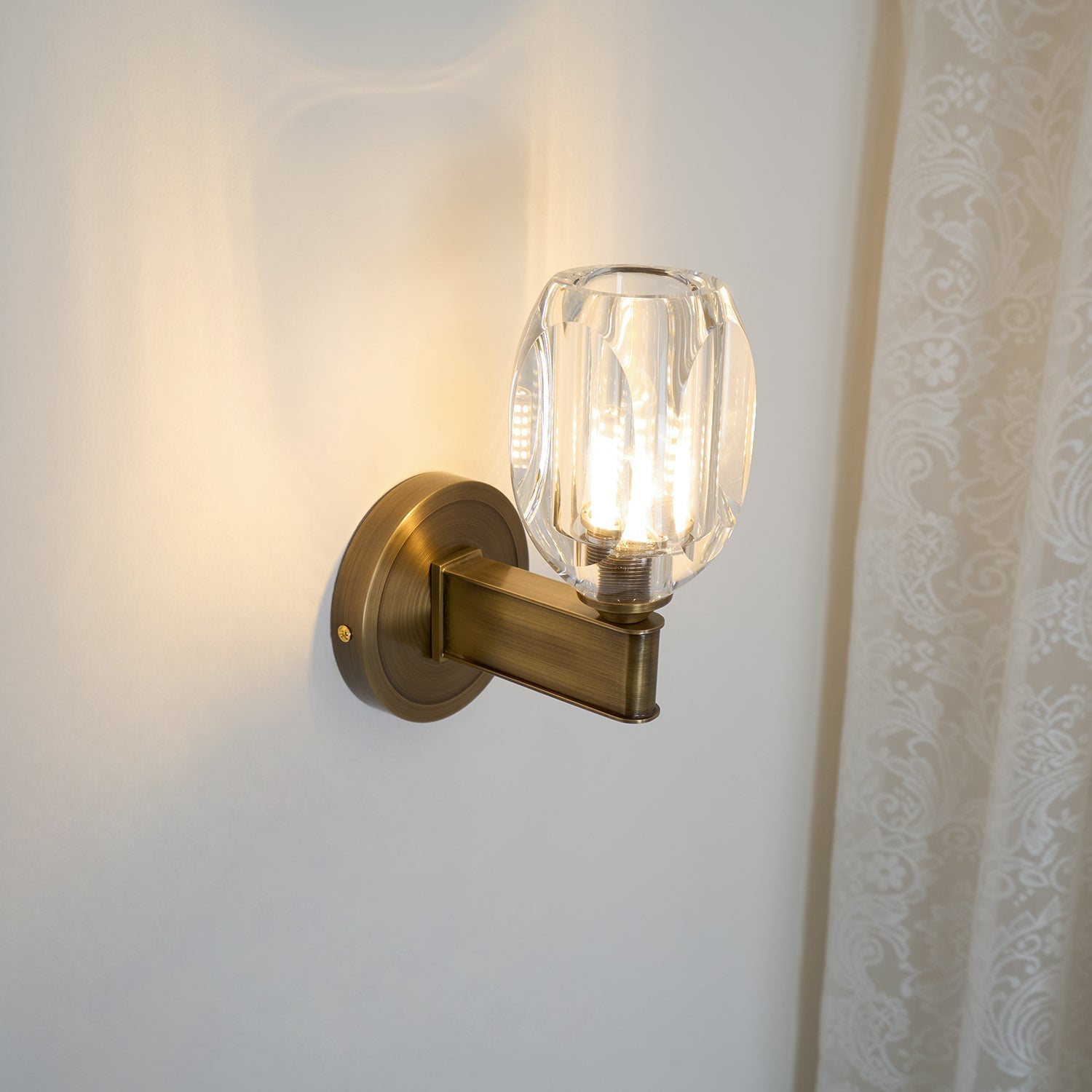 Diamond Crystal Sconce - Blowlighting