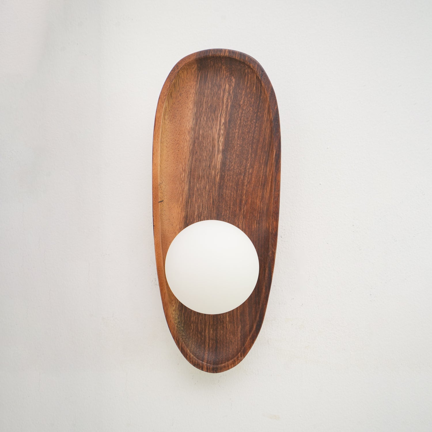Eivor Wall Lamp - Blowlighting