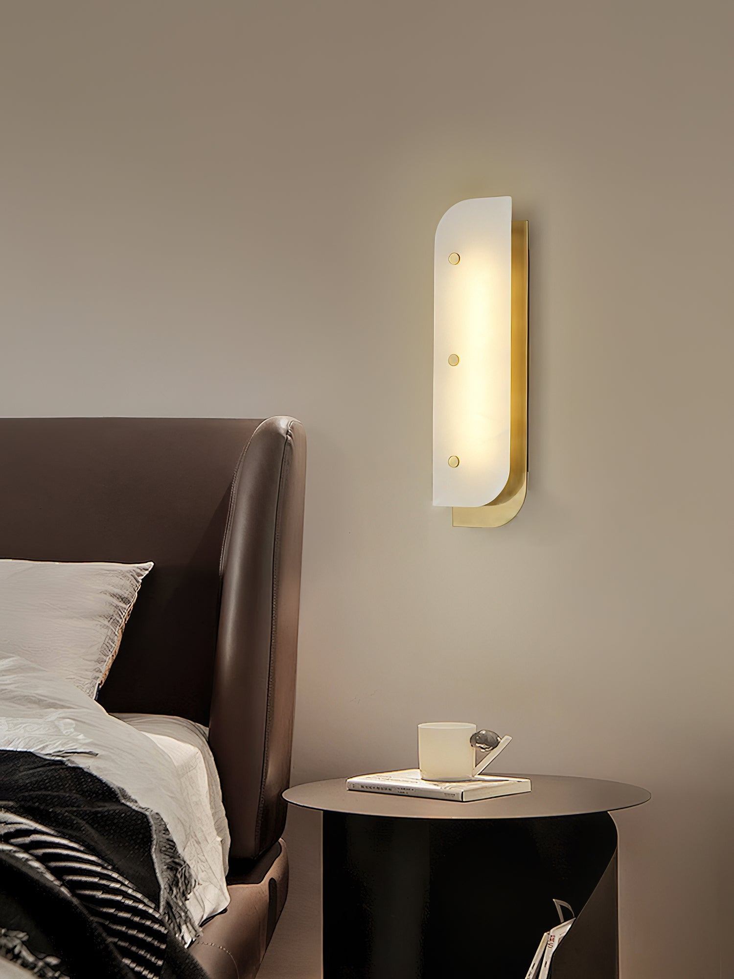 Elaris Applique Murale Élégante Moderne en Albâtre