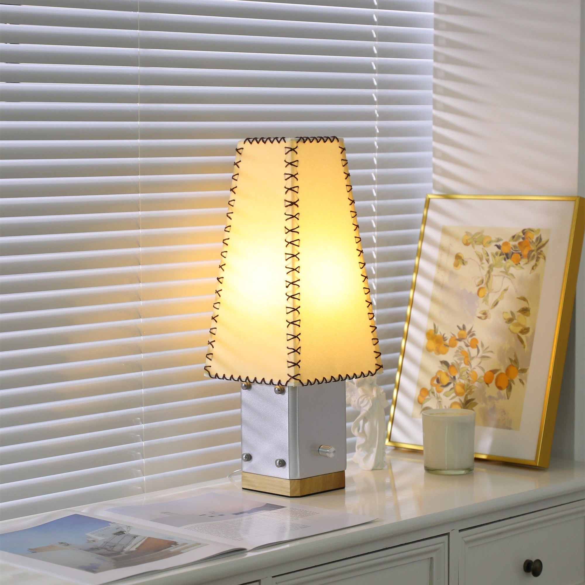 Estela Table Lamp - Vakkerlight