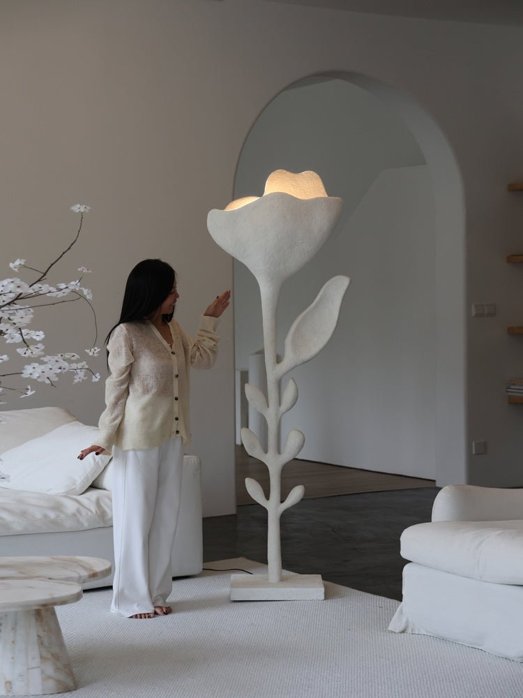 Brilo Lampadaire Élégant en Fibre de Verre Florae