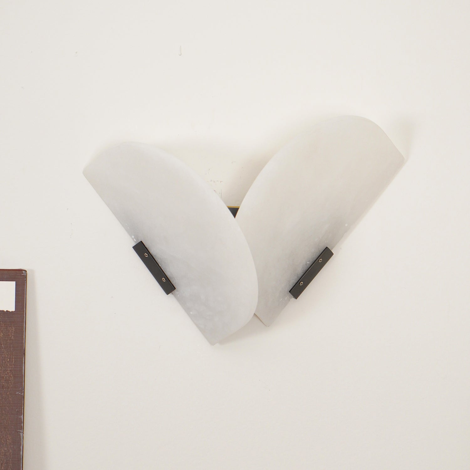 Cevelaris Heart Alabaster Wall Light - Letslighting