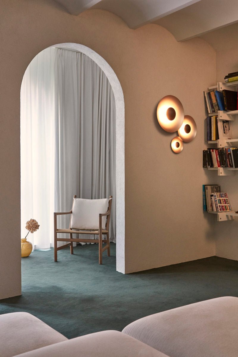 Ginger Modern Minimalist Round Metal Wall Lamp - Blowlighting