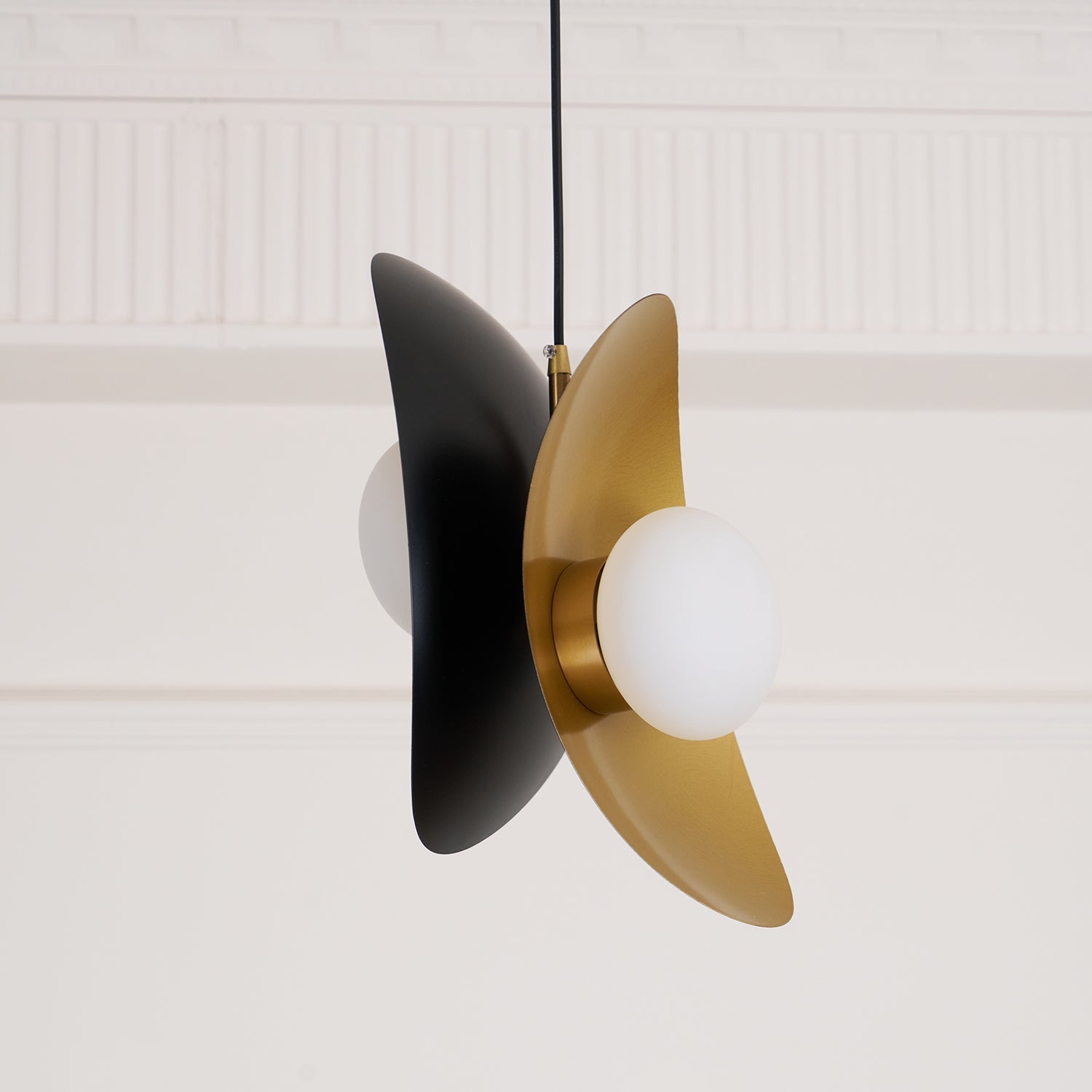 Golden Petal Pendant Lamp - Blowlighting