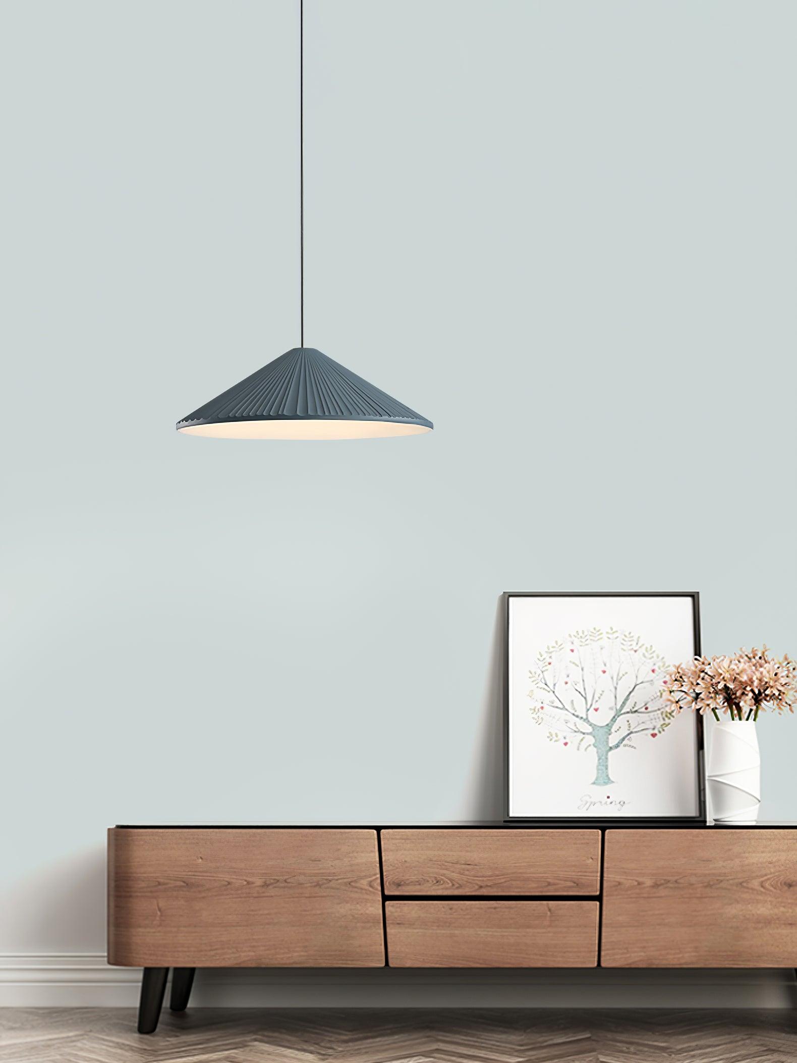 Hat Resin Pendant Lamp - Blowlighting