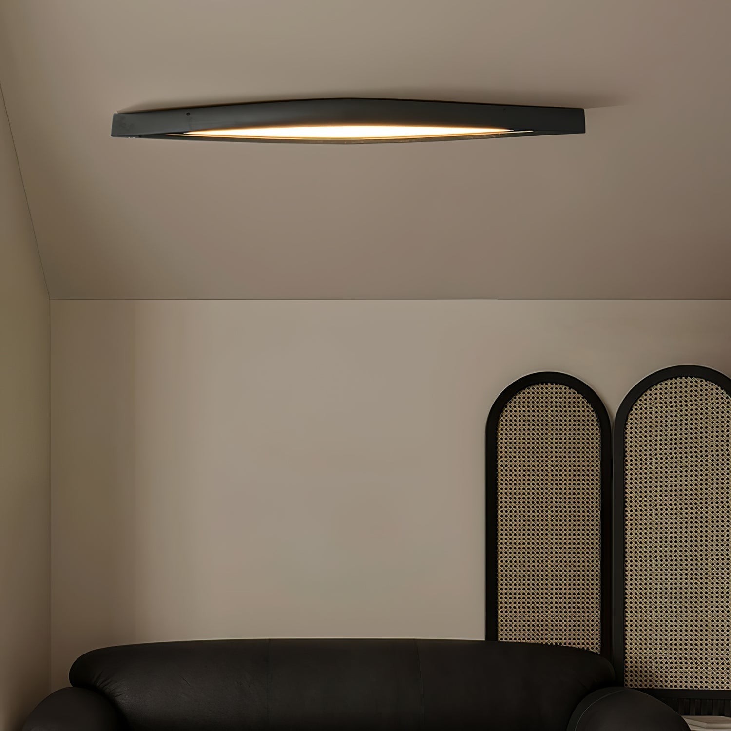 Horizon Linear Wood Ceiling Lamp - Blowlighting