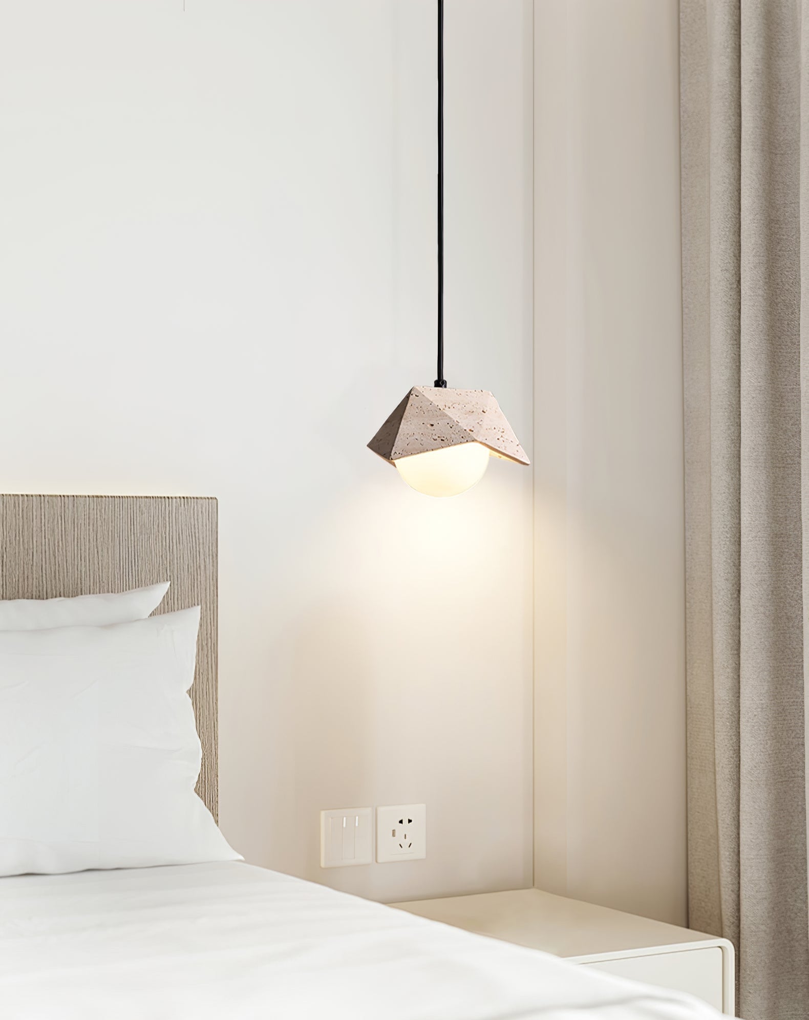 Kaelo Suspension Minimaliste en Travertin