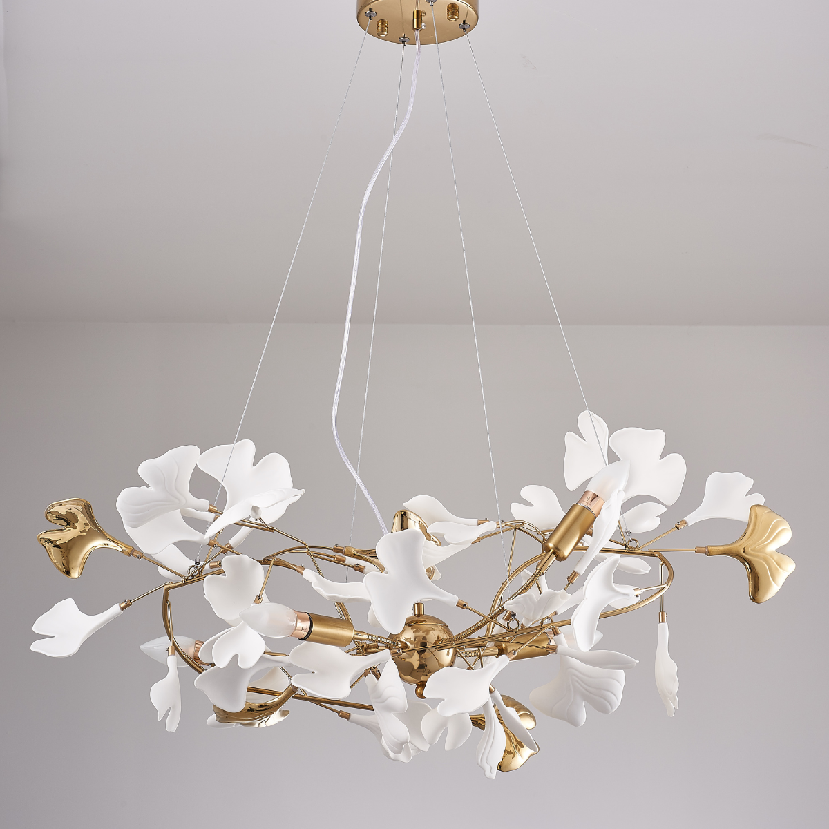 Olivia Lustre Suspension Feuille Artistic Design, Métal/Céramique, Blanc, Salon