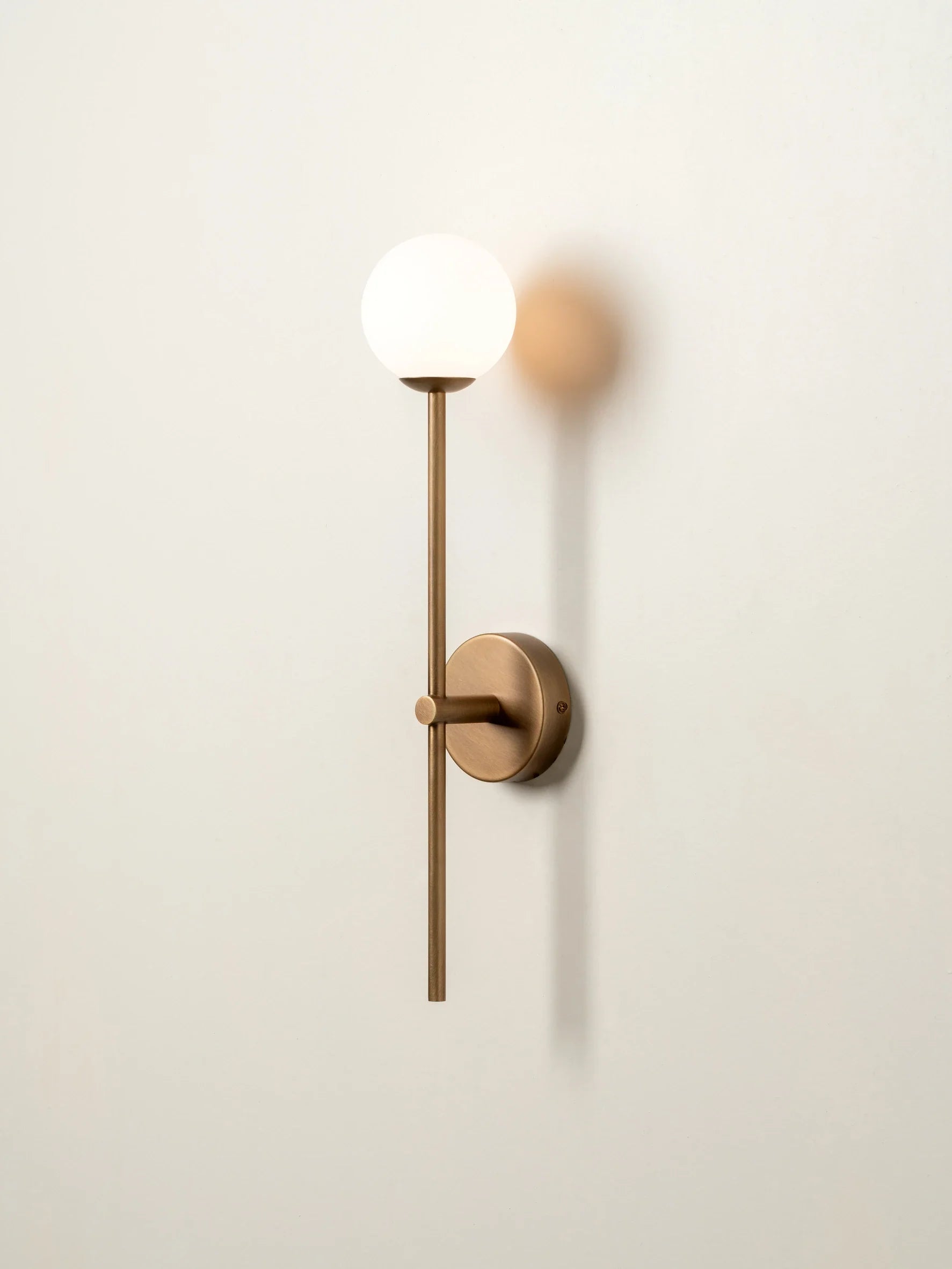 Gale Applique Murale Minimaliste en Métal