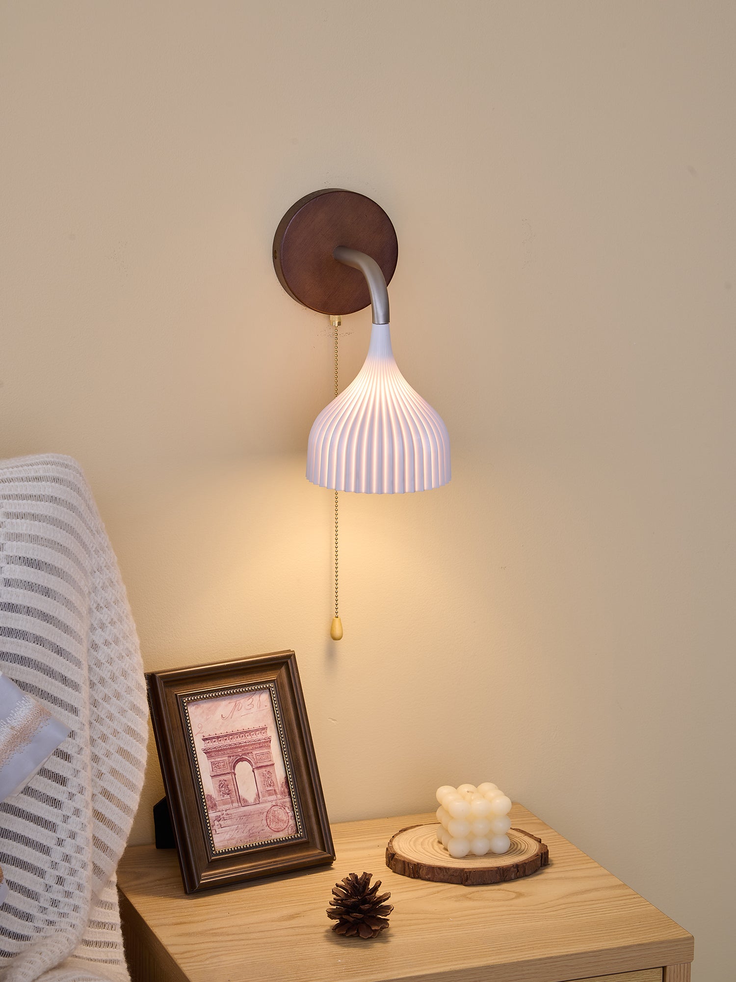 Lucina Wall Lamp - Blowlighting