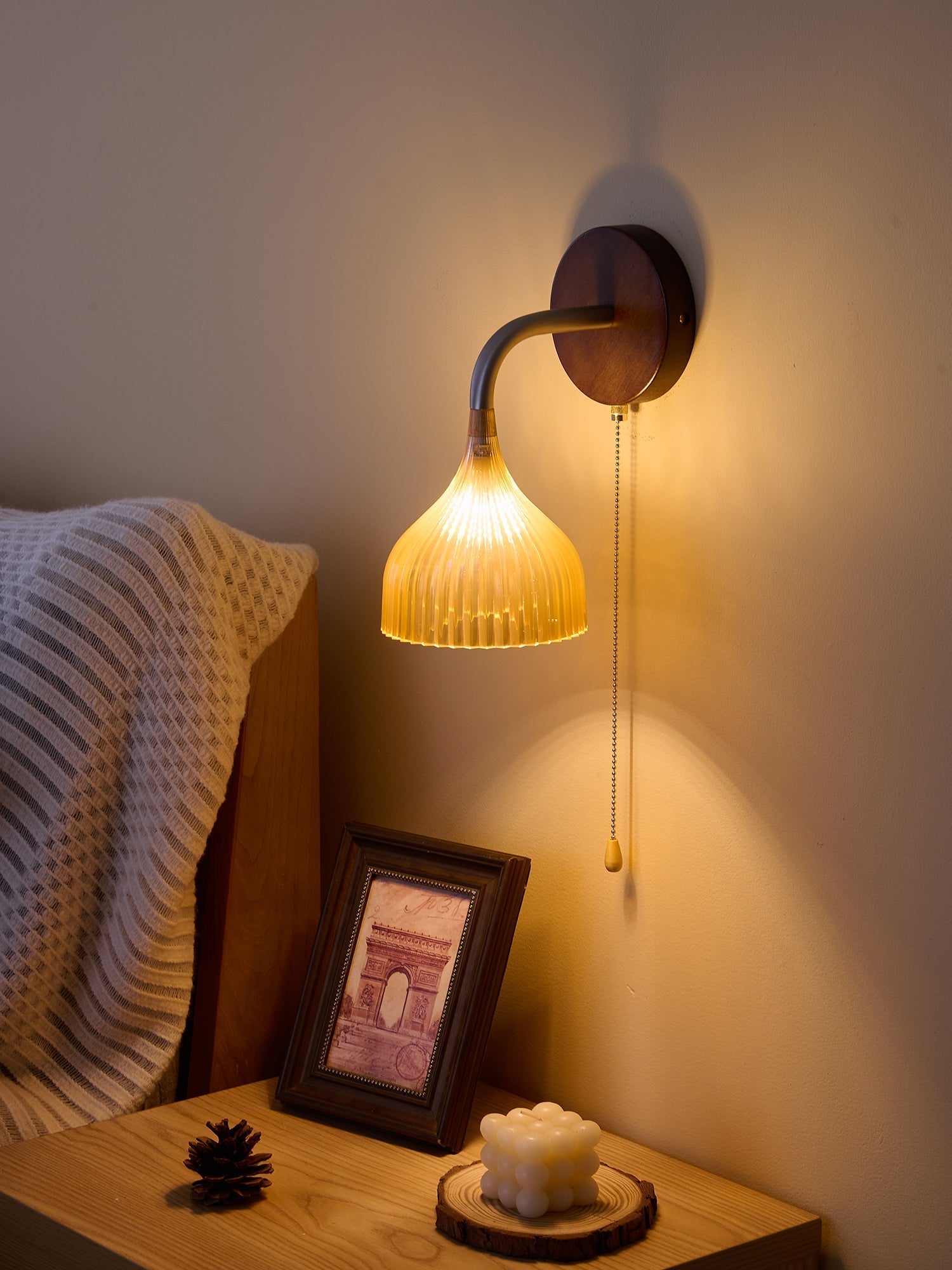 Lucina Wall Lamp - Blowlighting