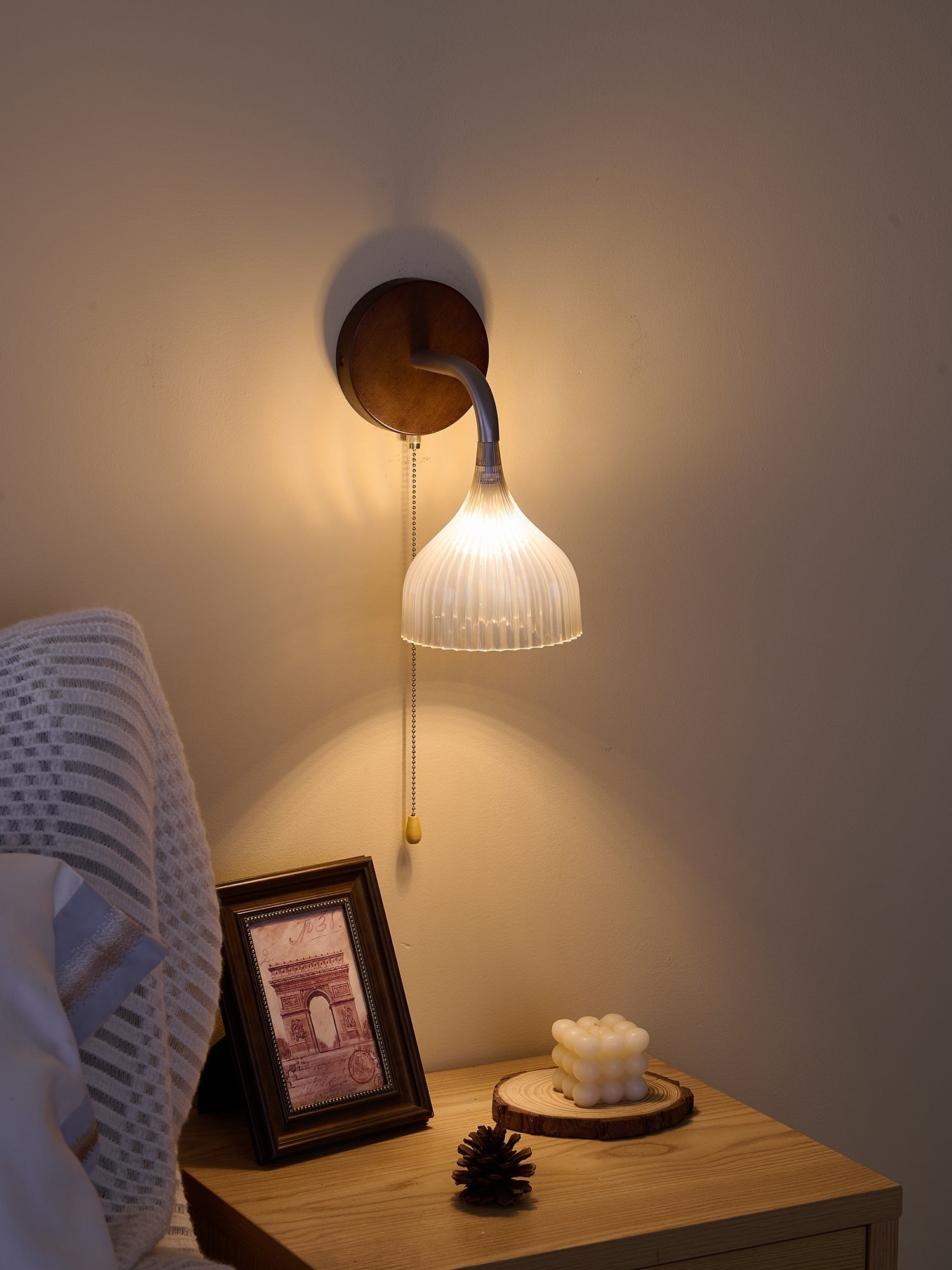 Lucina Wall Lamp - Blowlighting