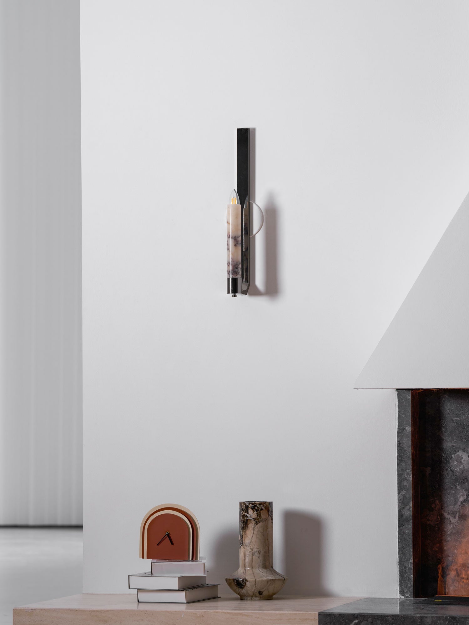 Mateo Modern Metal Wall Lamp - Blowlighting