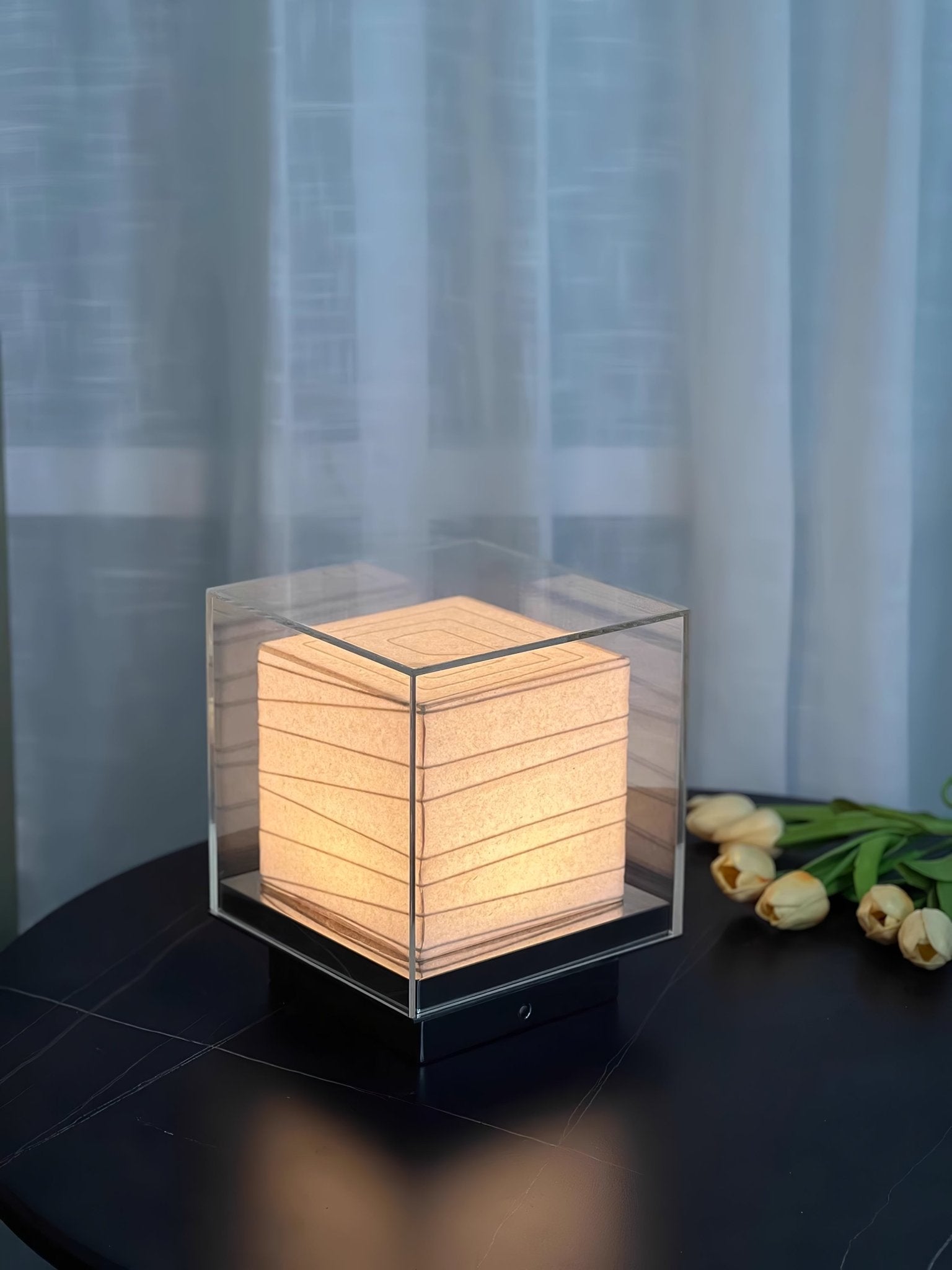 Lumo Cube Table Lamp - Vakkerlight