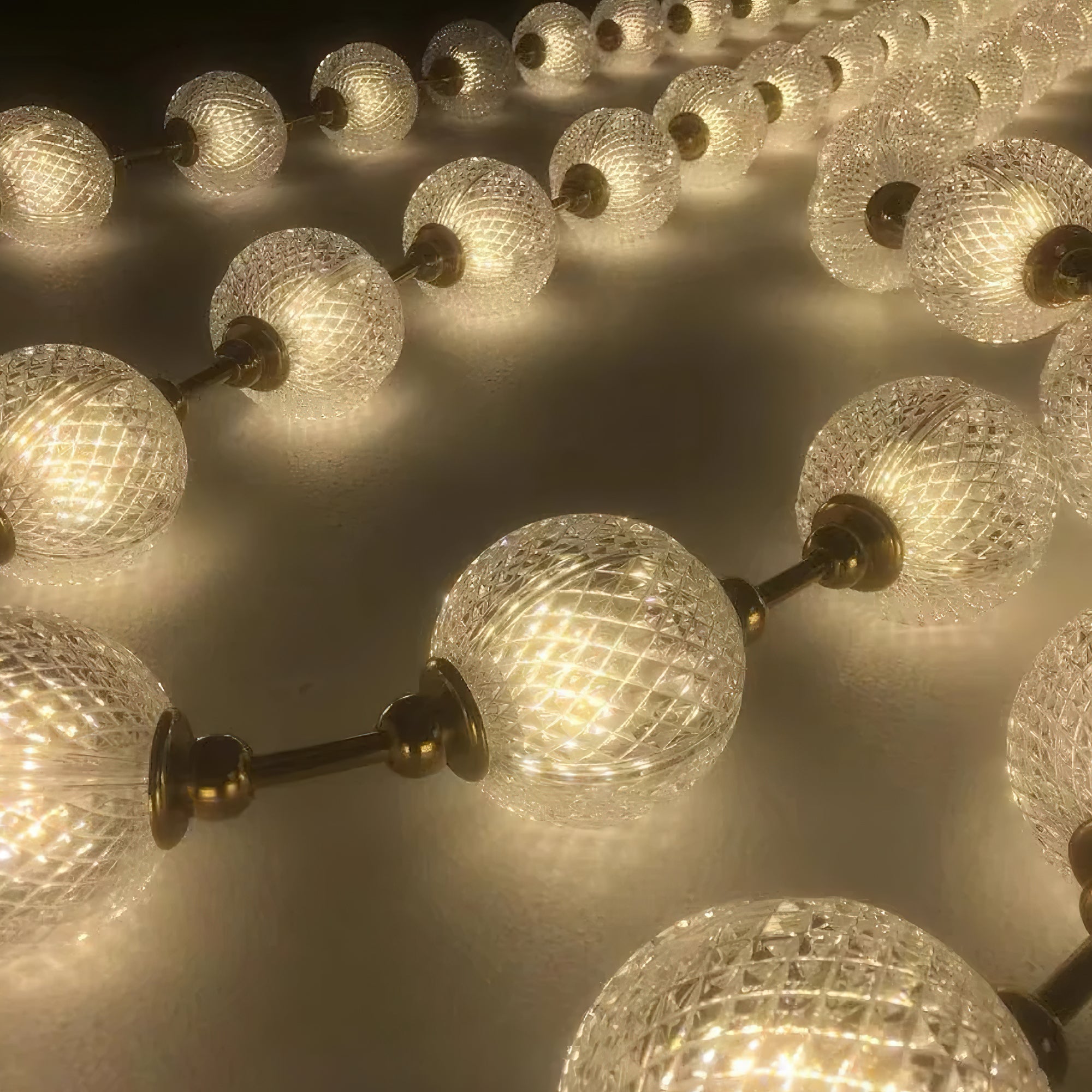 Strand Collier Aluminium Acrylique Lustre