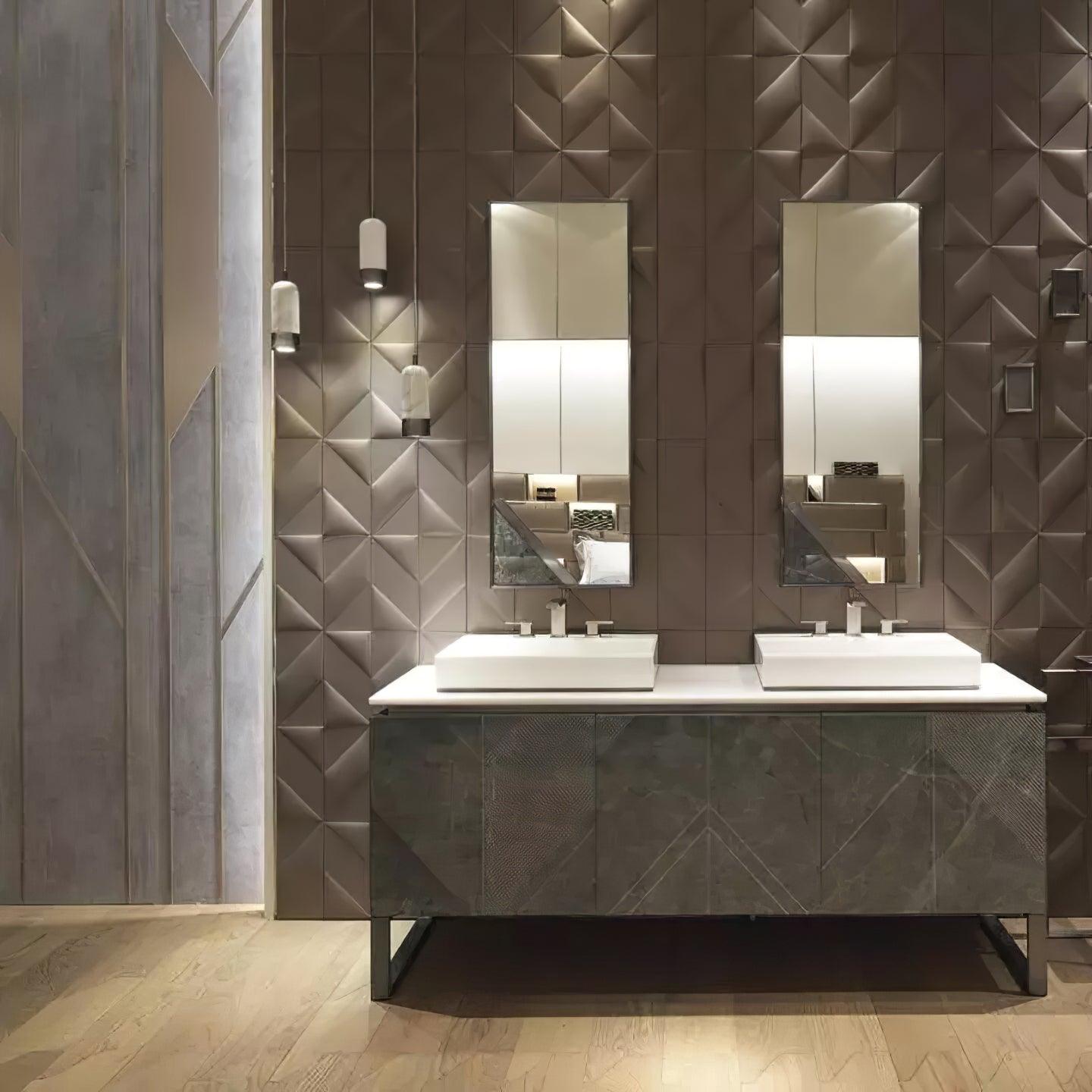 Maddy Pendnat Light - Blowlighting