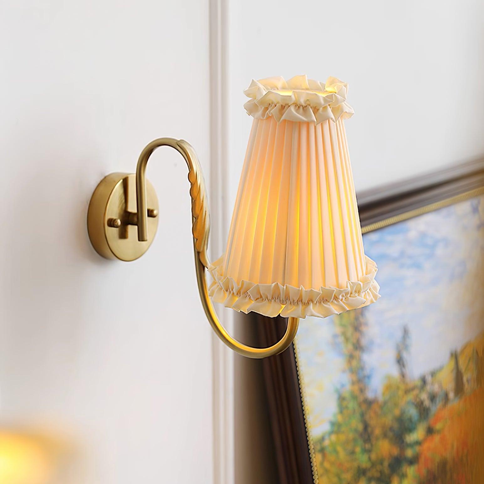 Mcveigh Refined Vintage Gold Finish Wall Lamp - Letslighting