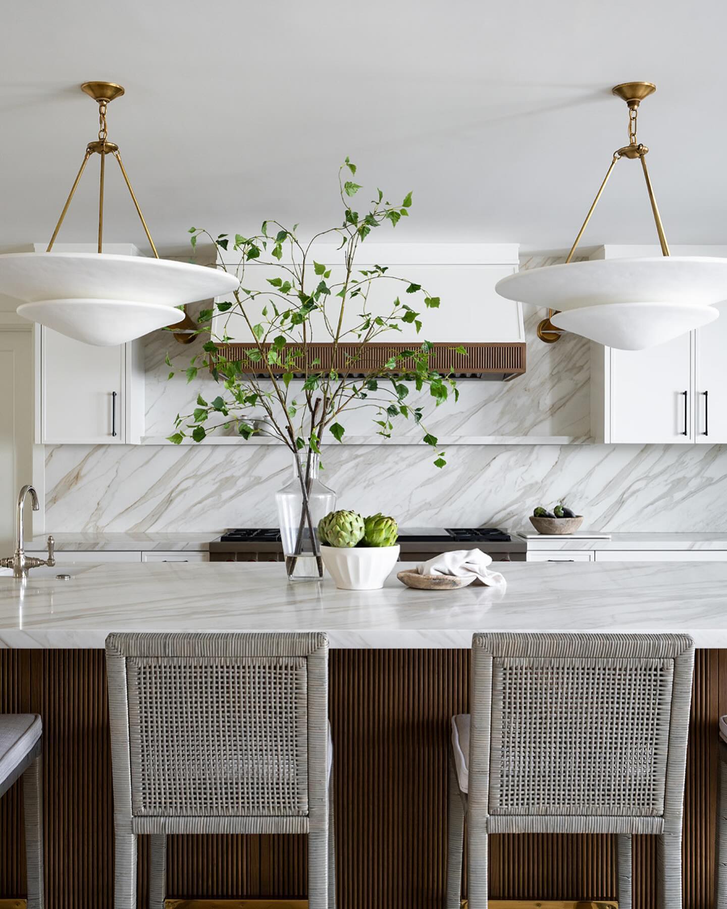 Avinisra Modern Minimalist Brass Metal Chandelier - Lamp Copper