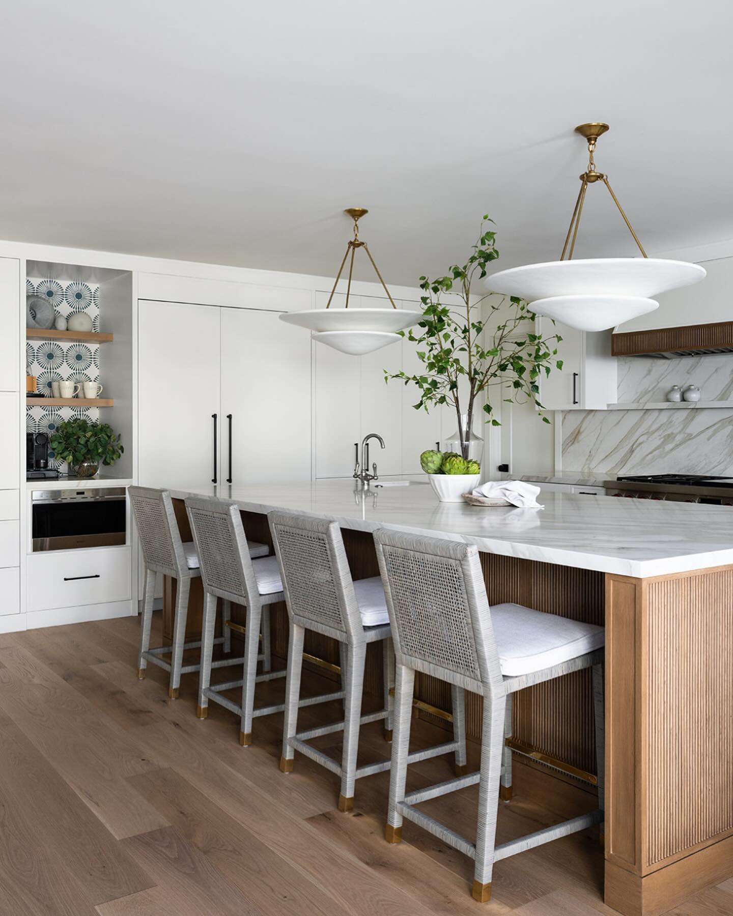 Avinisra Modern Minimalist Brass Metal Chandelier - Lamp Copper