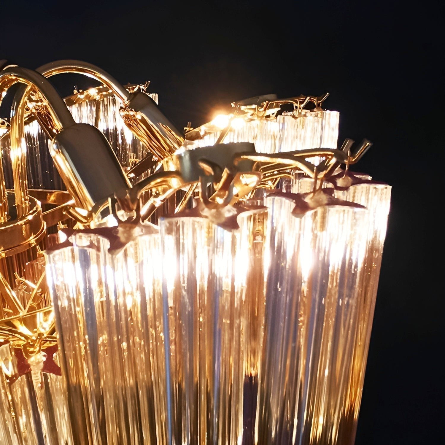 Evmararae Gradient Glass Chandelier - Blowlighting