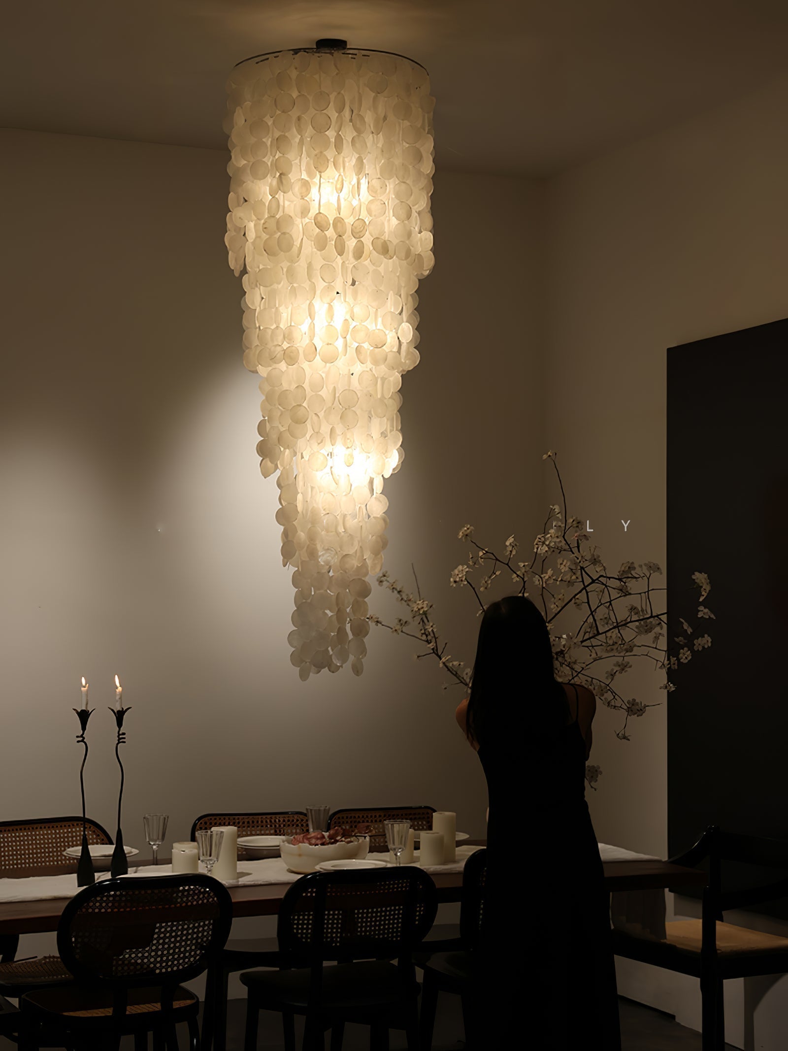 Eloryra Cascading Glass Chandelier - Blowlighting