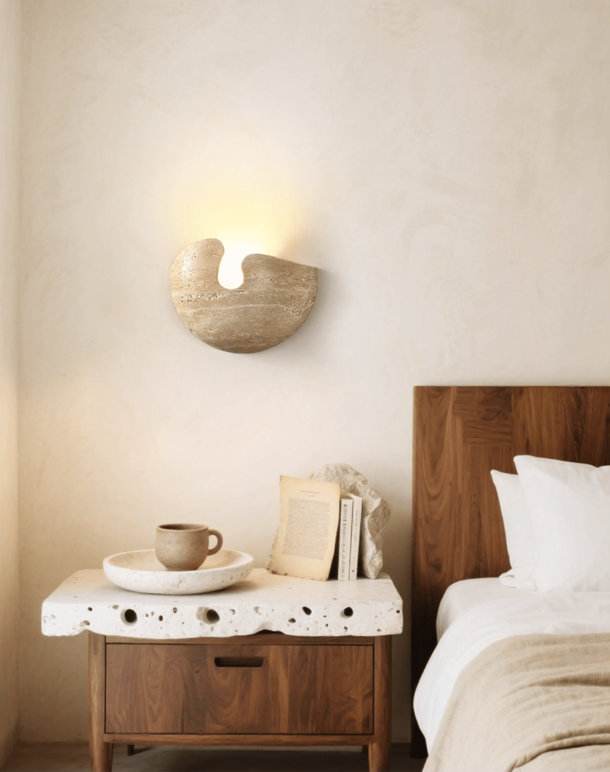 Nesa Applique Murale Minimaliste en Pierre de Travertin