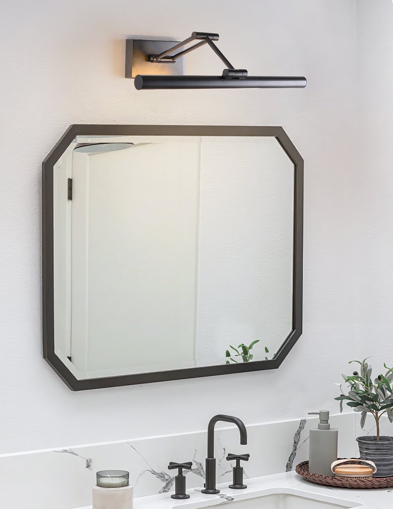 Noxmere Applique Murale de Salle de Bain Réglable