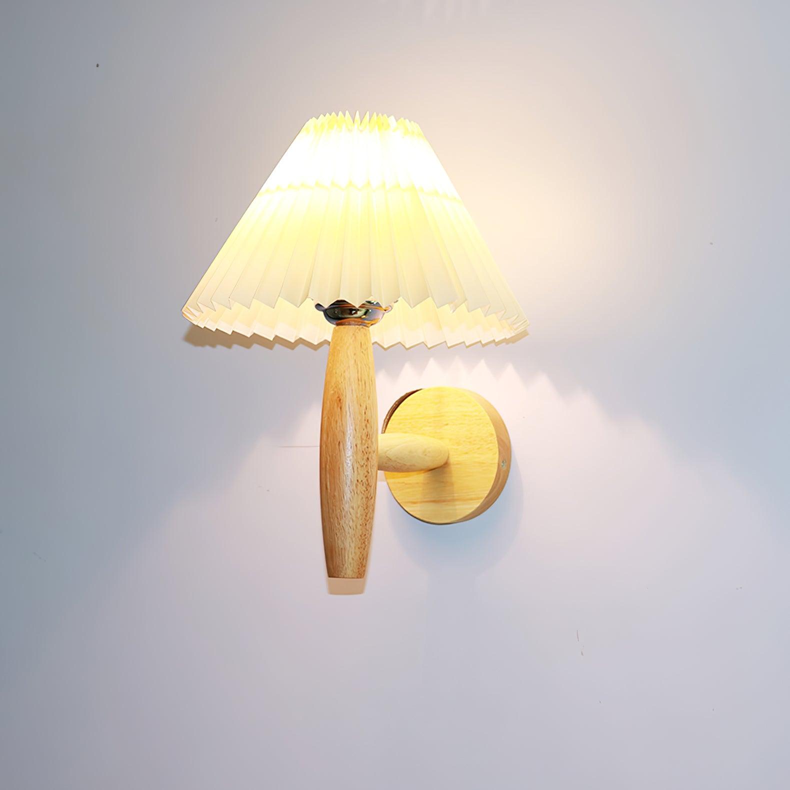 Lincoln Modern Wood Wall Lamp - Blowlighting