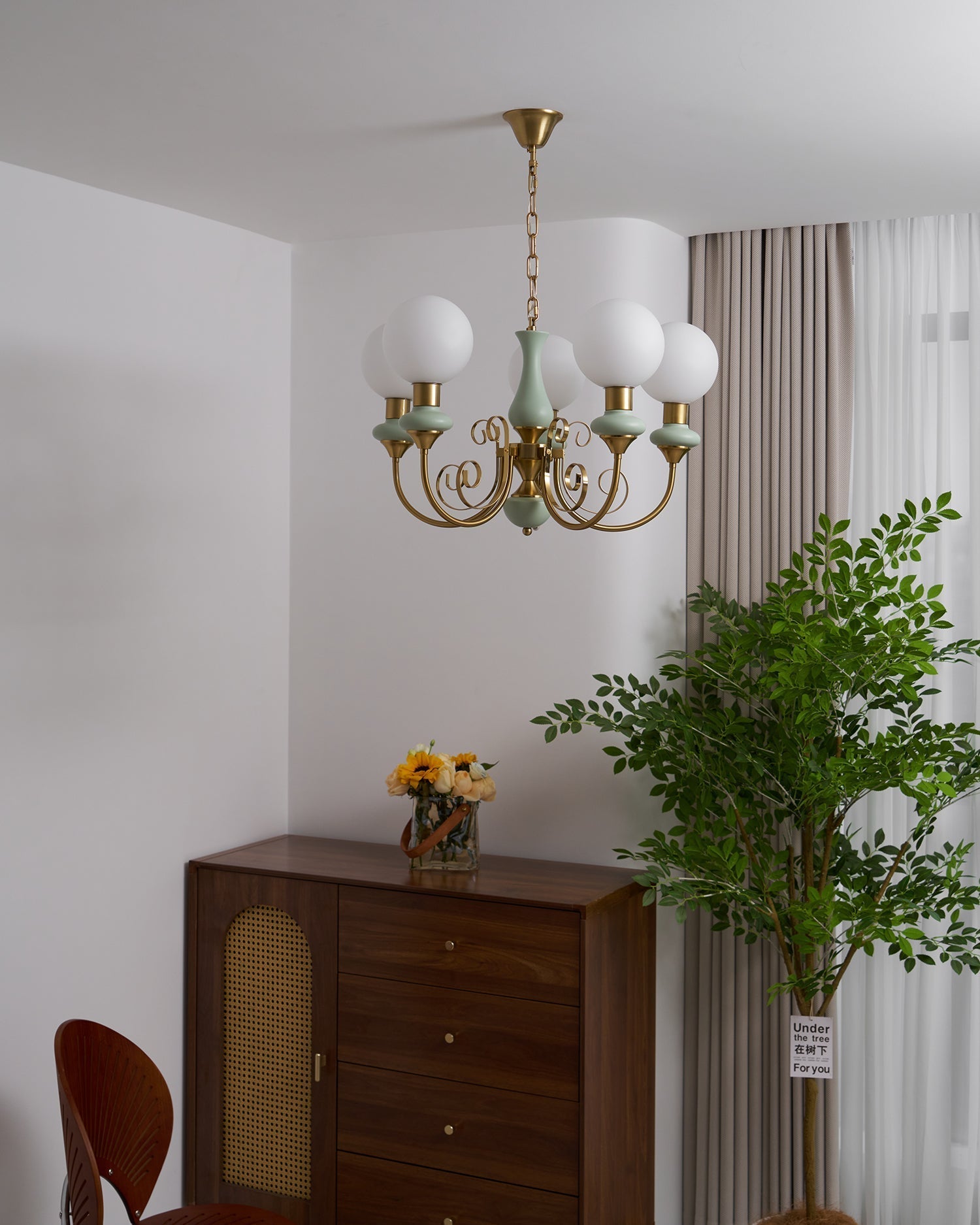 Onyx Chandelier - Blowlighting