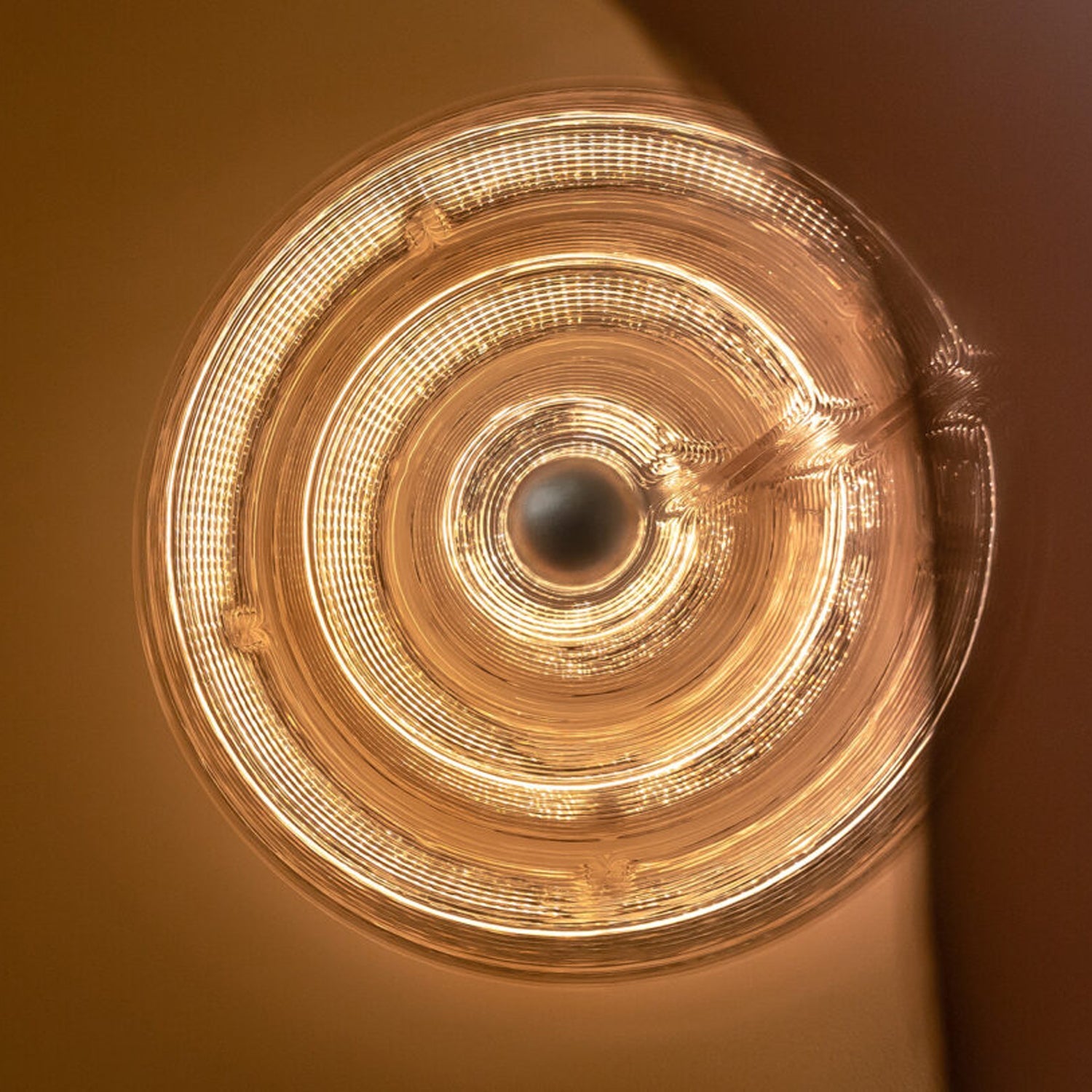 Orbis Ripple Pendant Lamp - Vakkerlight