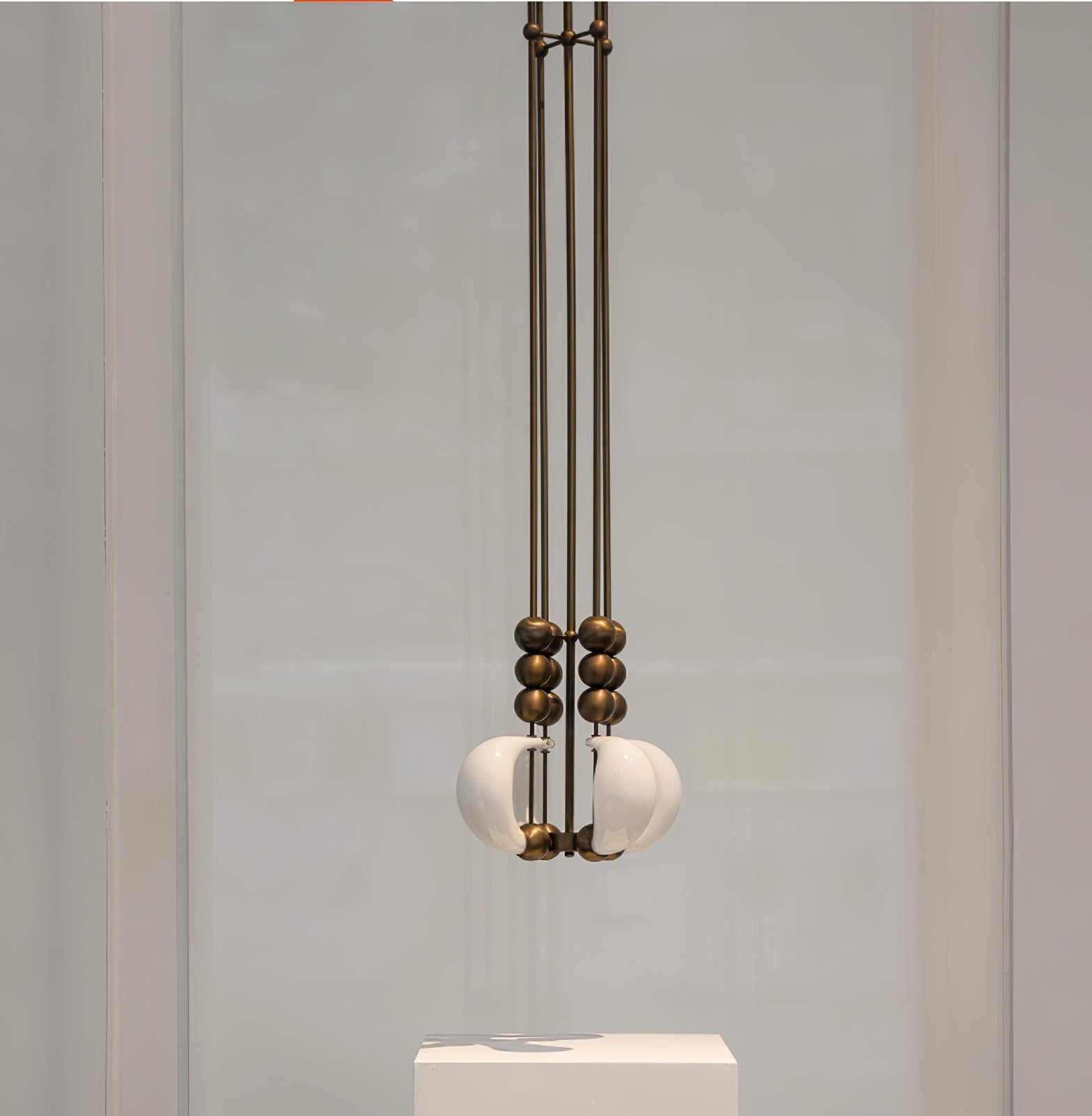 Orbitaler Suspension Élégante Blanche