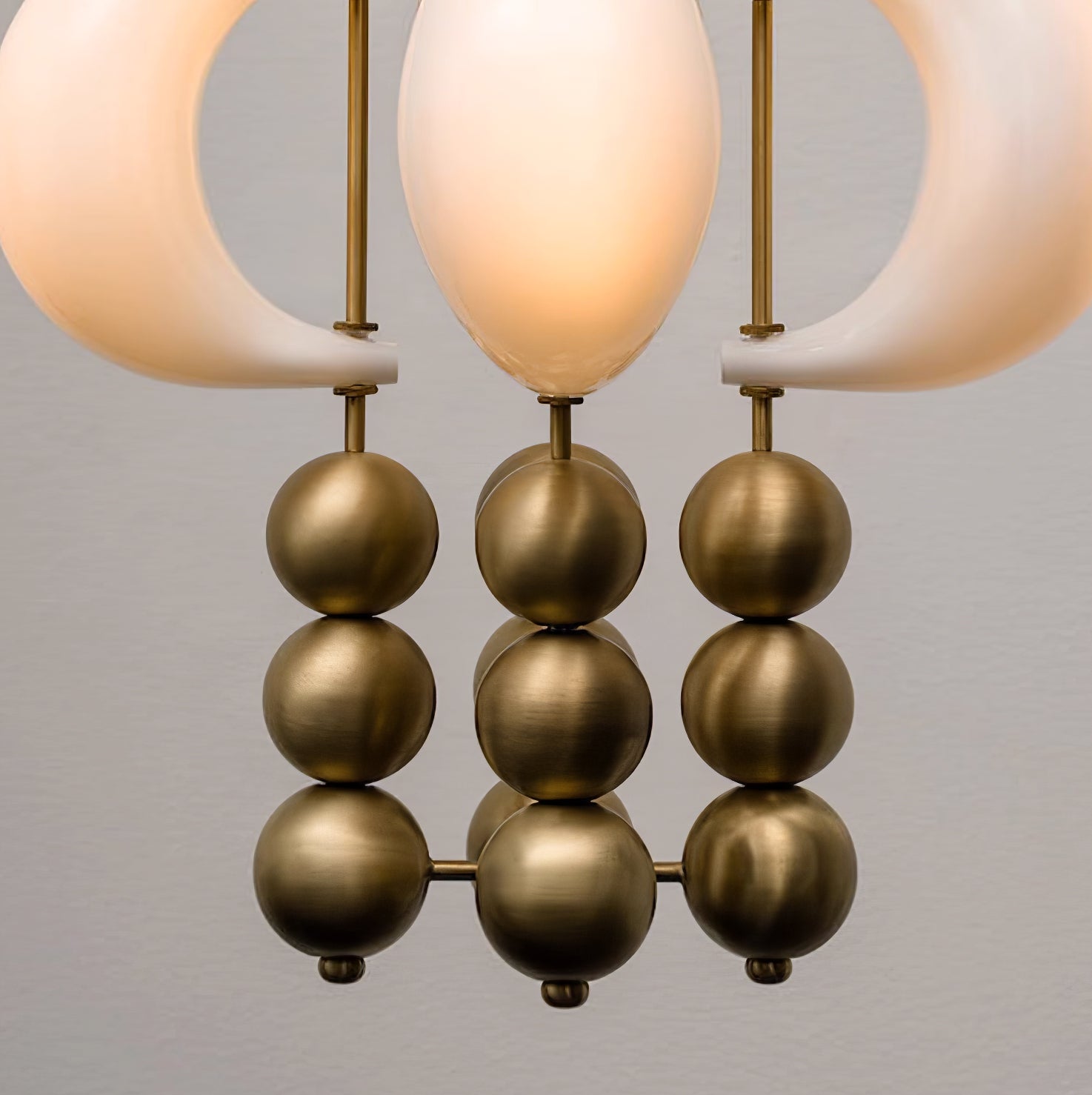 Orbitaler Suspension Élégante Blanche