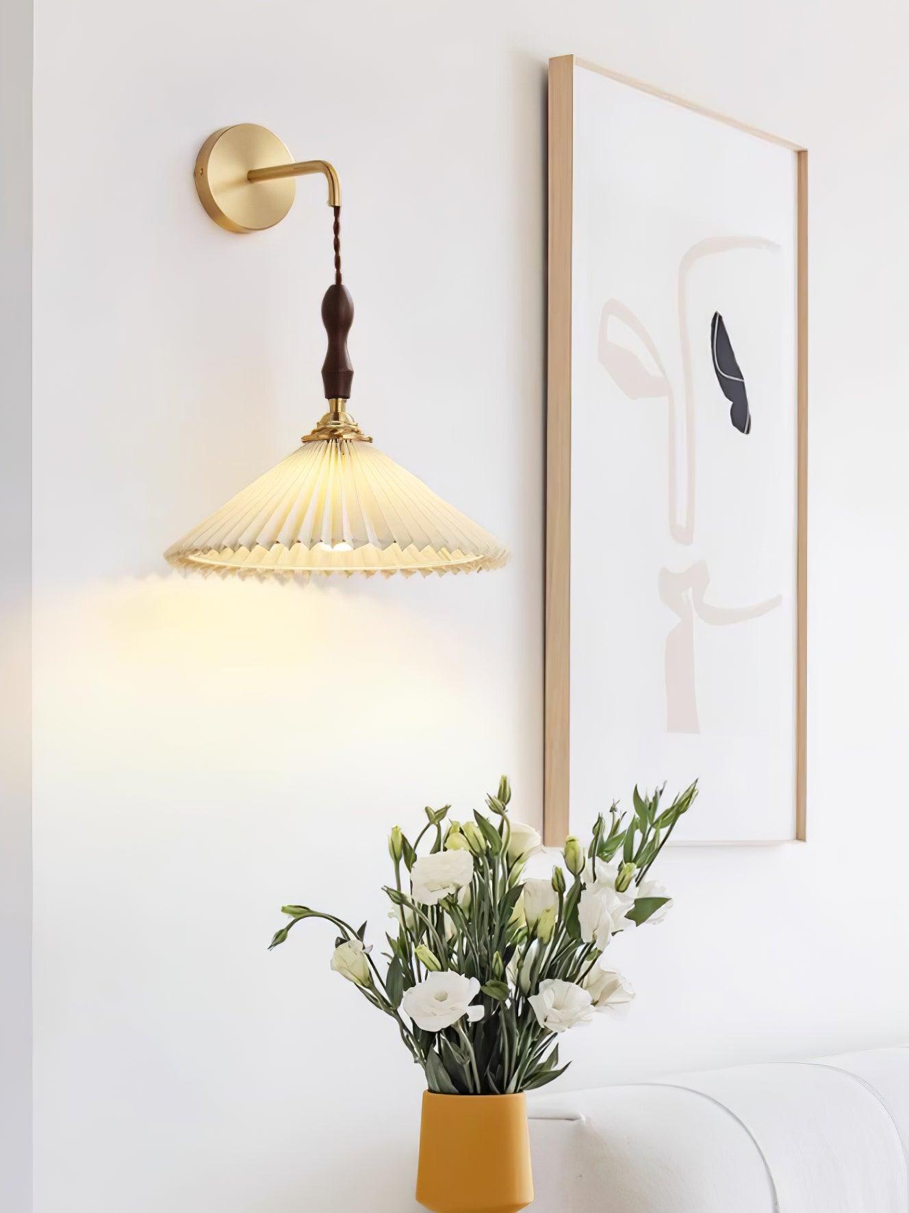 Pleated Wooden Wall Lamp - Blowlighting