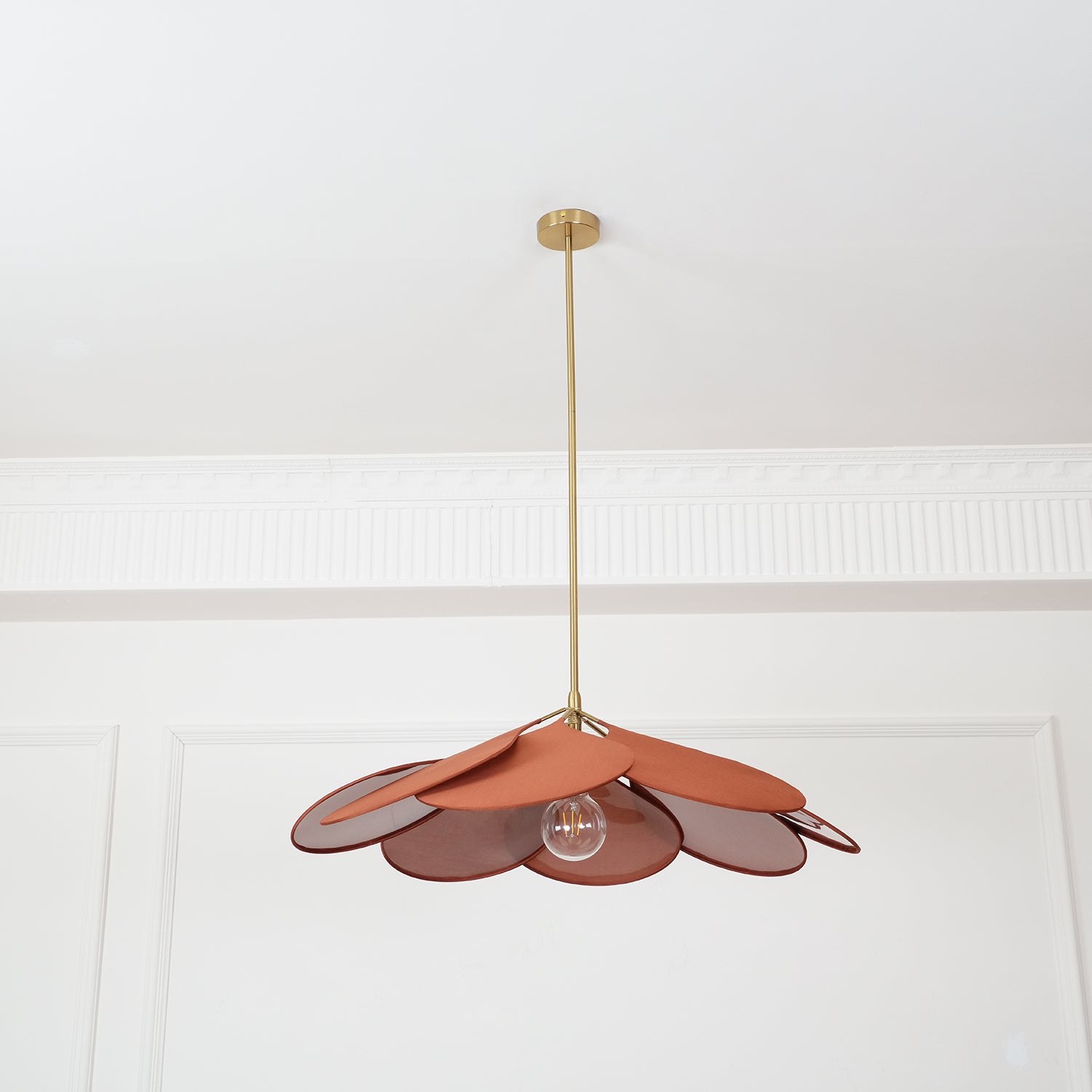 Precieuse Petals Pendant Lamp - Blowlighting