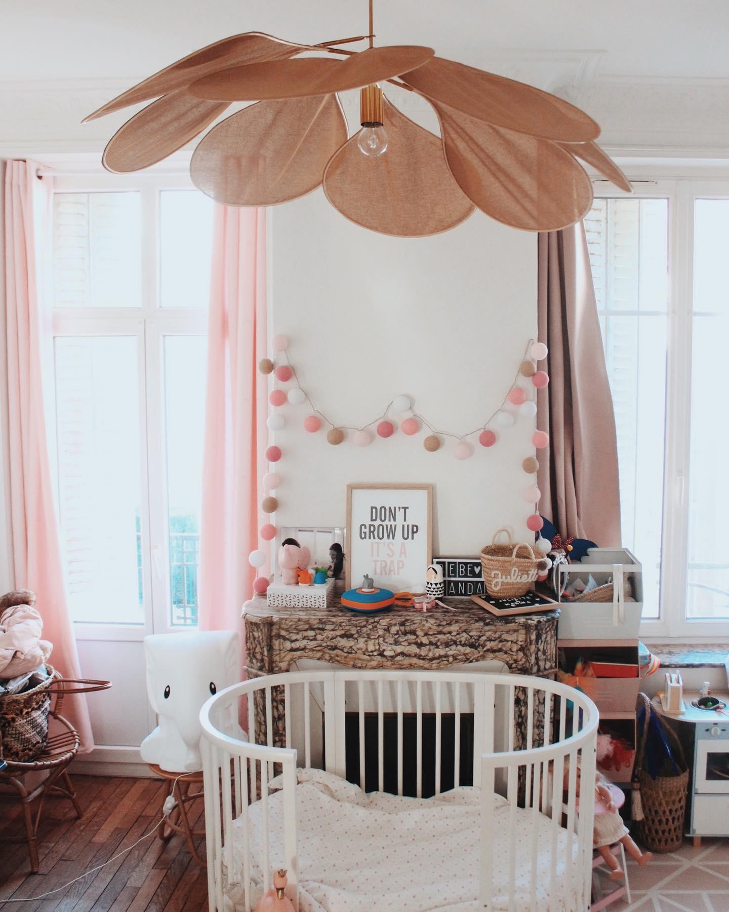 Precieuse Petals Pendant Lamp - Blowlighting