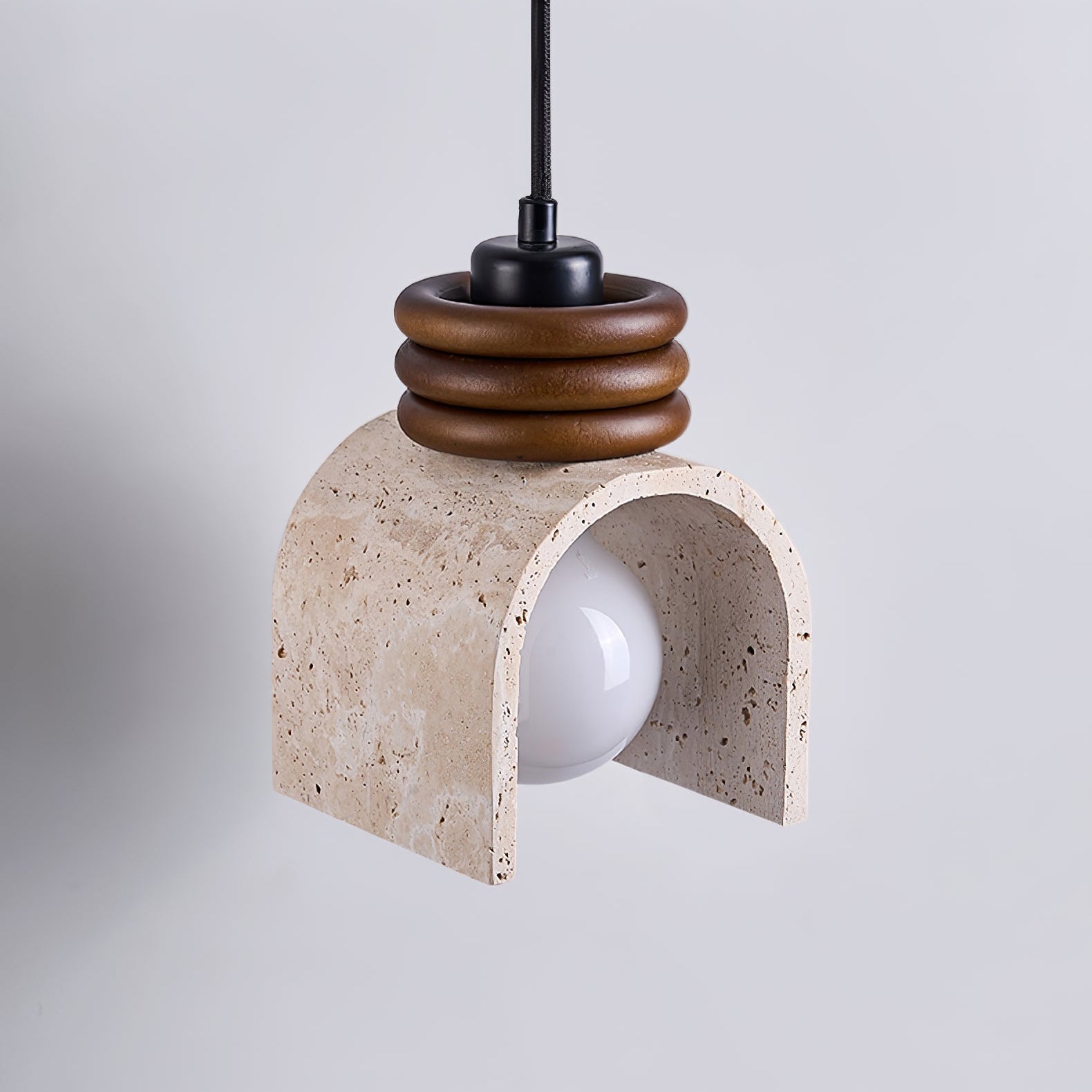 Rondara Suspension Minimaliste en Travertin
