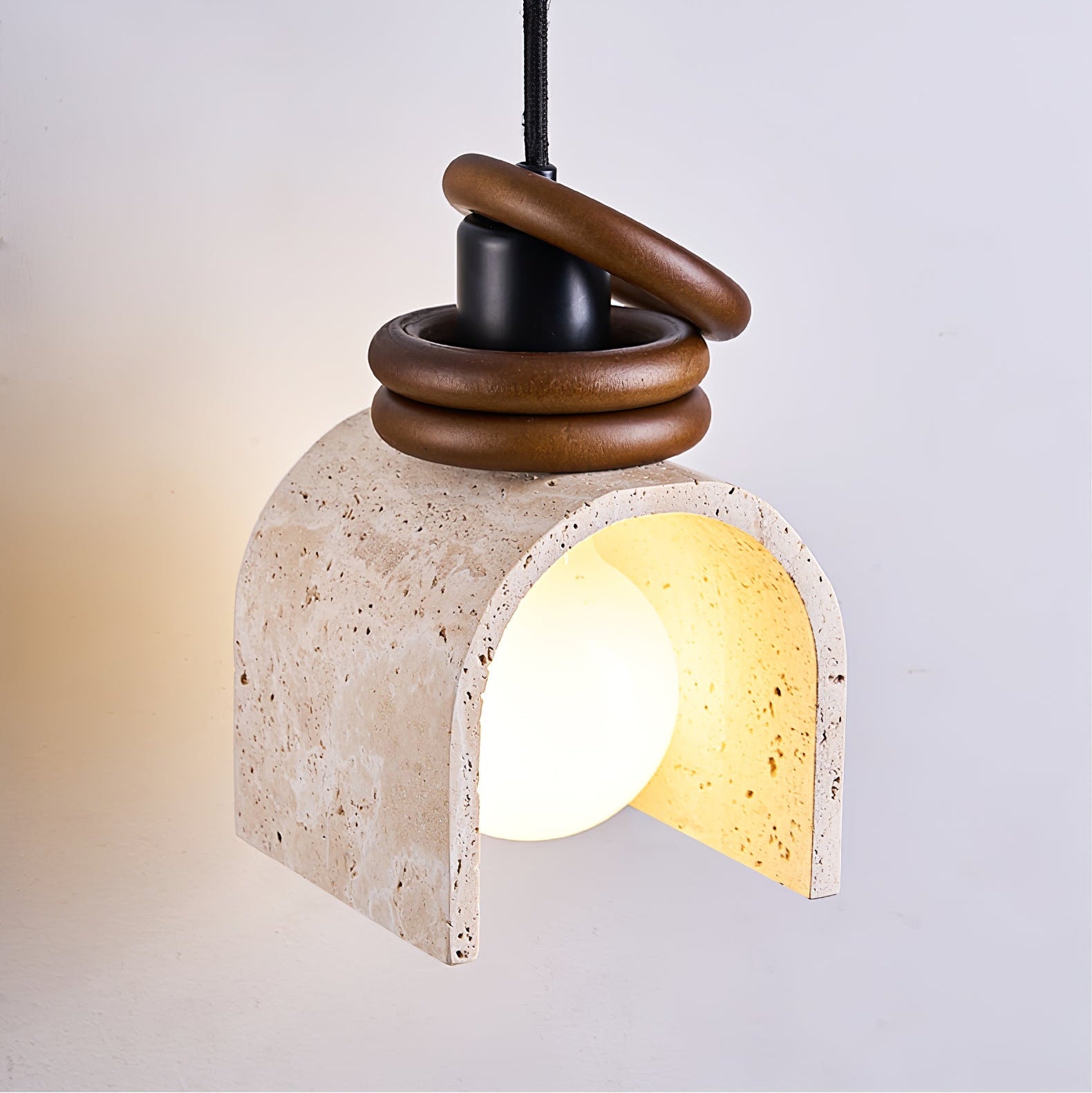 Rondara Suspension Minimaliste en Travertin