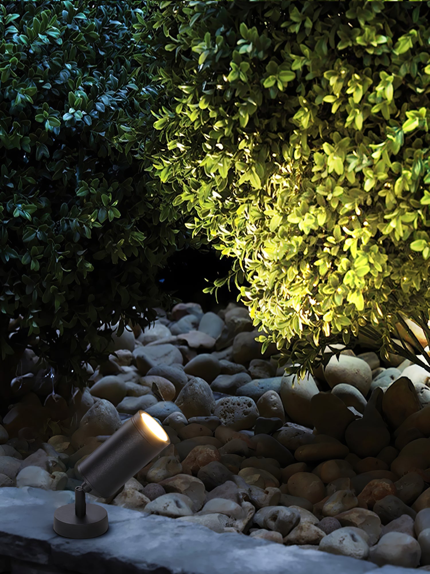 Rayne Lampadaire Spike Shadow Pierce Extérieur