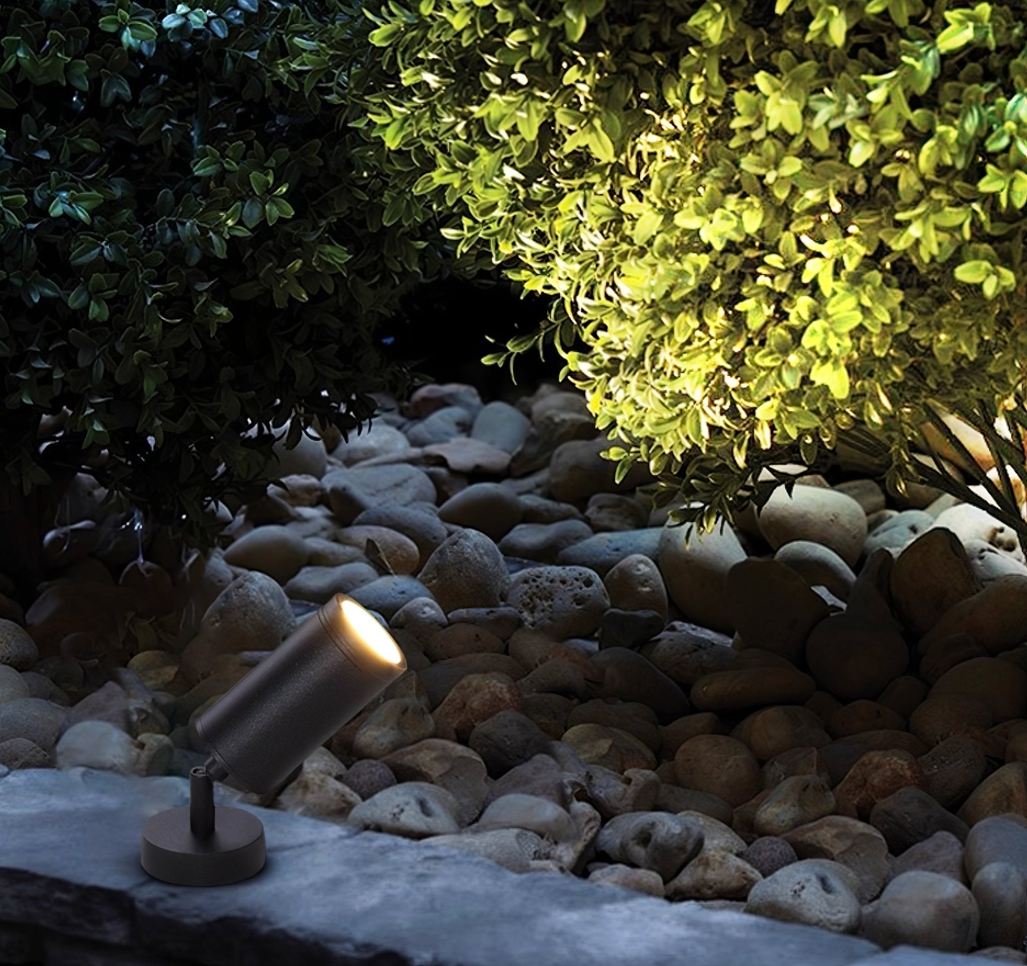 Rayne Lampadaire Spike Shadow Pierce Extérieur